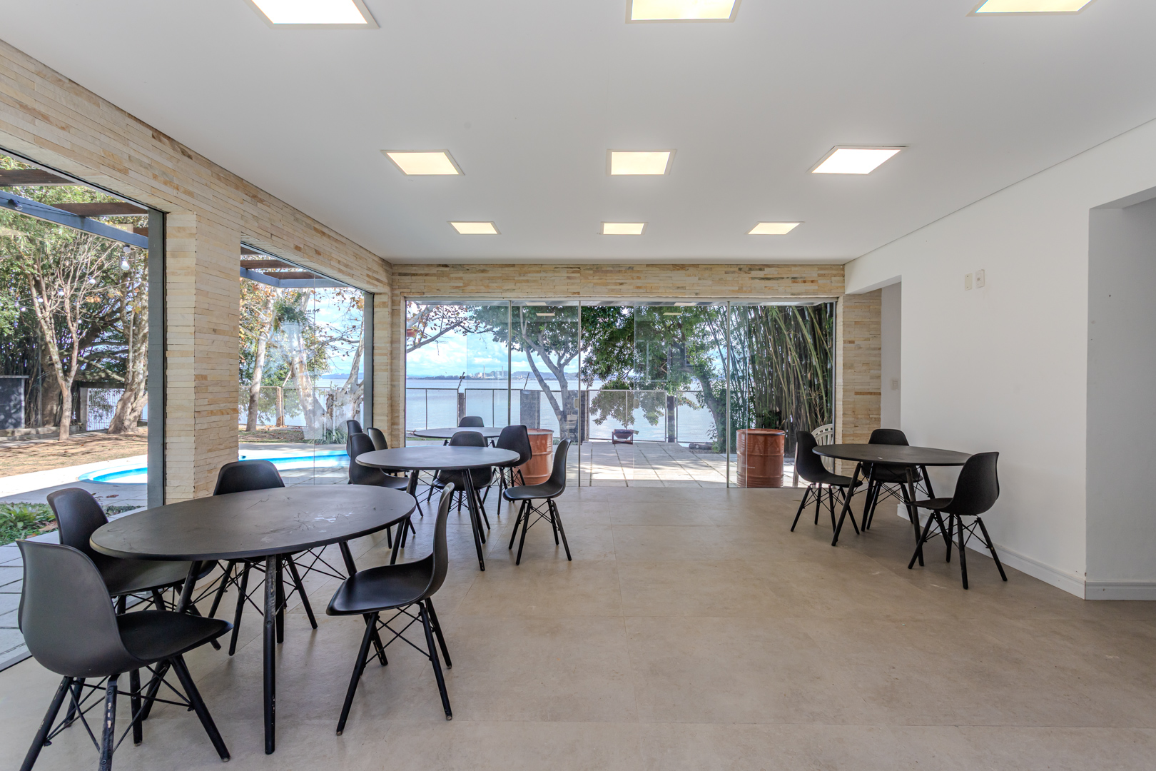 Casa em Condomínio à venda com 508m², 4 quartos, 4 suítes, 2 vagas no bairro Tristeza em Porto Alegre - Foto 50