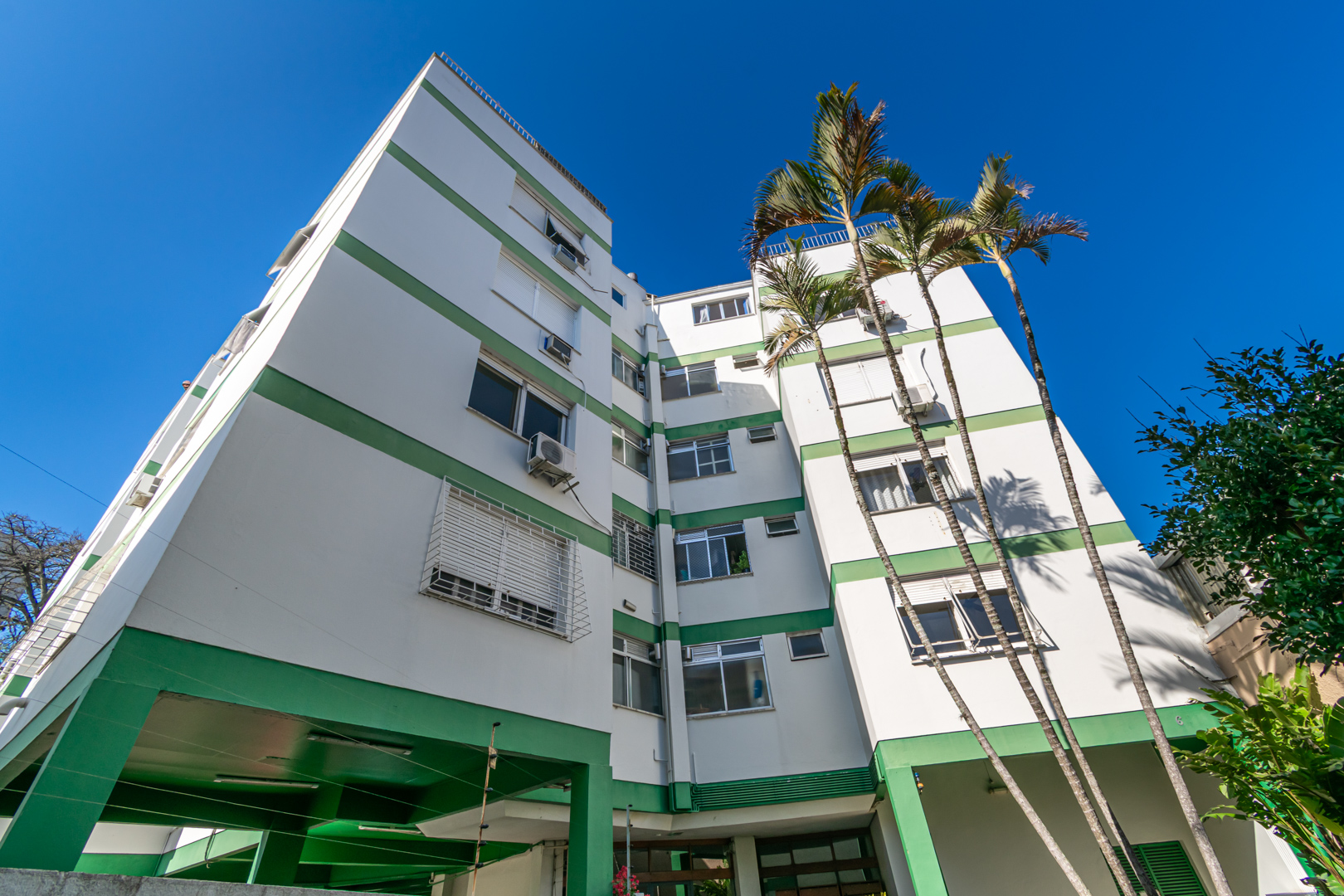 Apartamento para alugar com 67m², 2 quartos no bairro Tristeza em Porto Alegre