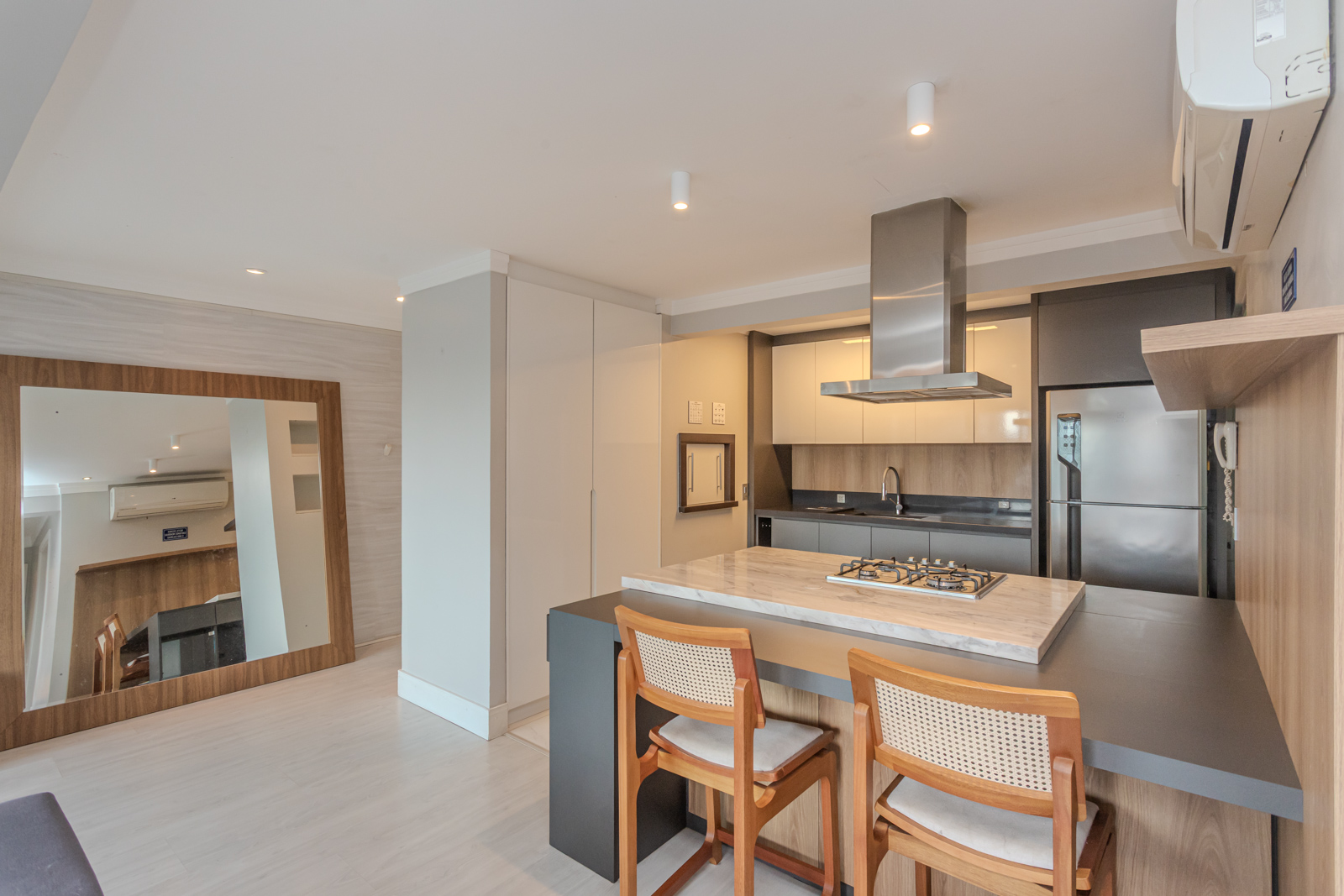 Apartamento à venda com 90m², 3 quartos, 1 suíte, 2 vagas no bairro Tristeza em Porto Alegre - Foto 10