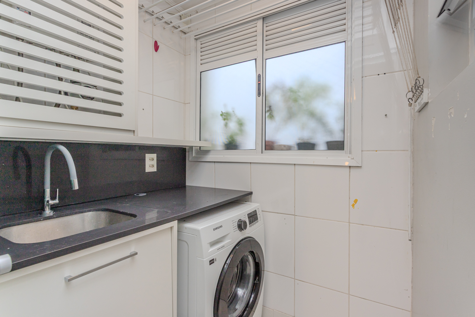 Apartamento à venda com 90m², 3 quartos, 1 suíte, 2 vagas no bairro Tristeza em Porto Alegre - Foto 14