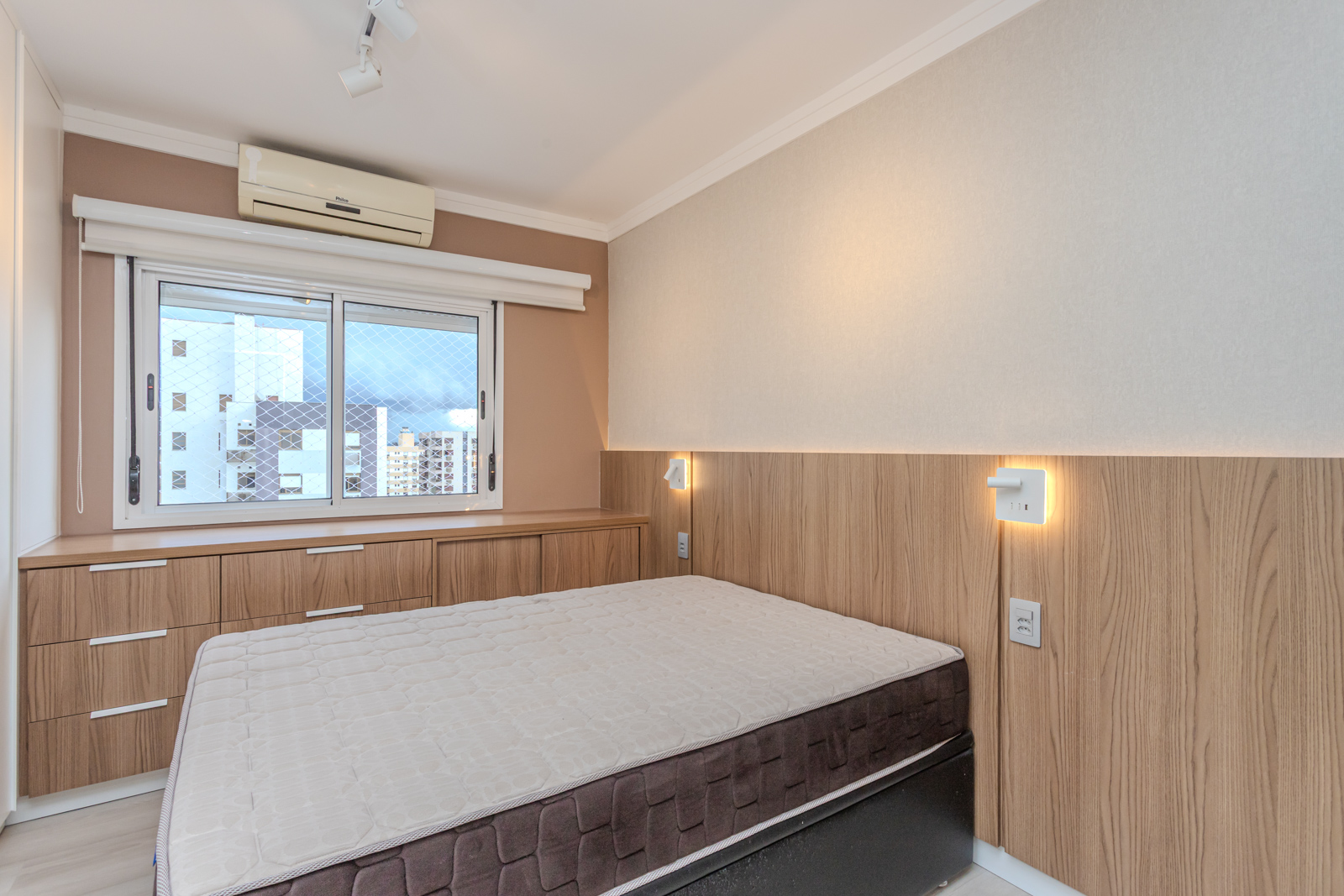 Apartamento à venda com 90m², 3 quartos, 1 suíte, 2 vagas no bairro Tristeza em Porto Alegre - Foto 16