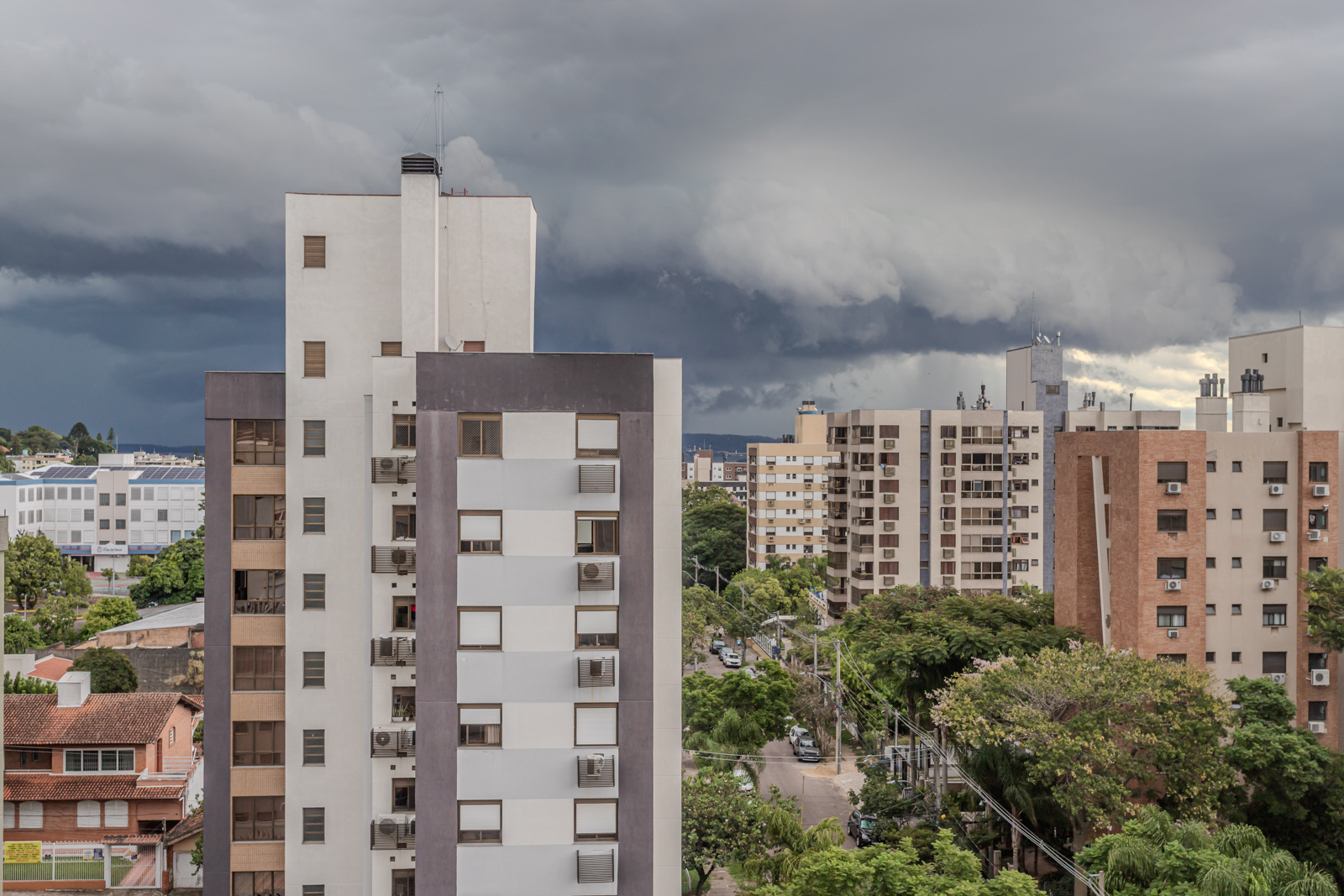 Apartamento à venda com 90m², 3 quartos, 1 suíte, 2 vagas no bairro Tristeza em Porto Alegre - Foto 25