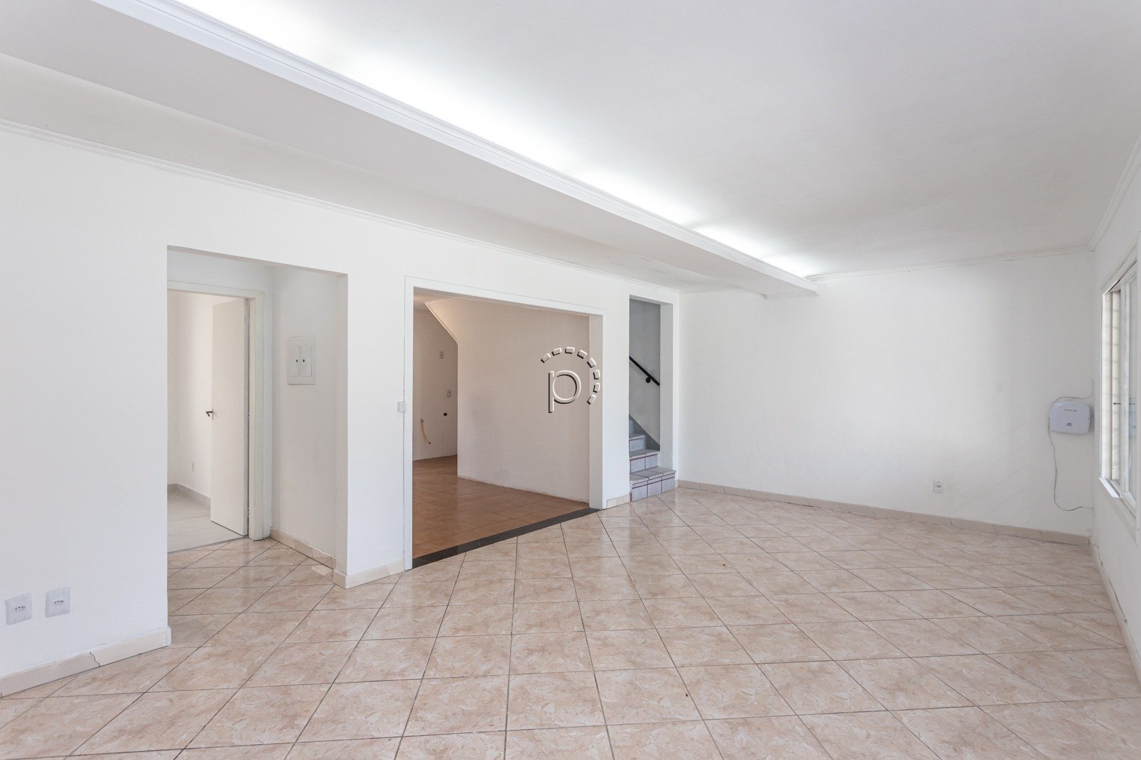 Casa para alugar com 450m², 5 quartos, 3 suítes, 5 vagas no bairro Hípica em Porto Alegre - Foto 3