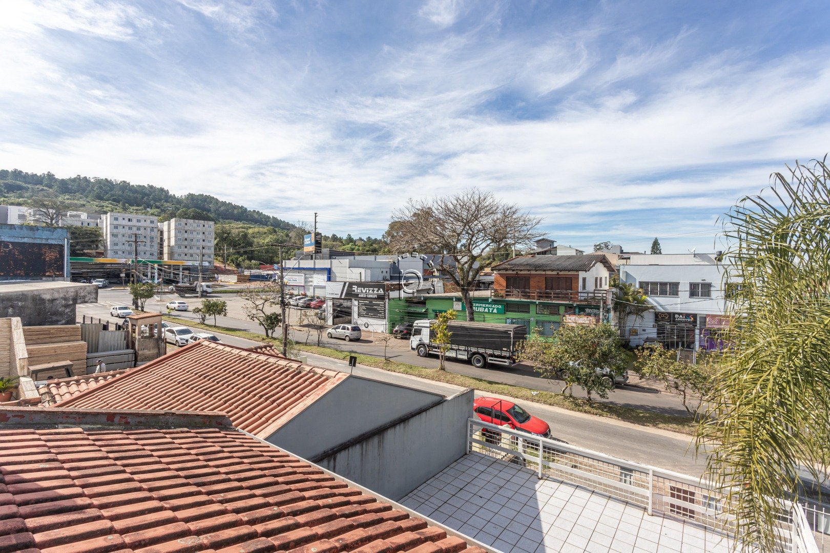 Casa para alugar com 450m², 5 quartos, 3 suítes, 5 vagas no bairro Hípica em Porto Alegre - Foto 48
