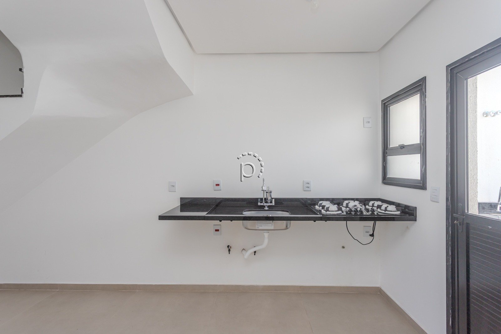 Casa para alugar com 96m², 2 quartos, 1 vaga no bairro Hípica em Porto Alegre - Foto 8