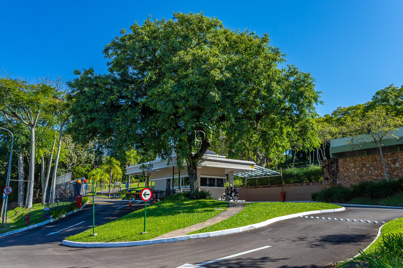 Casa em Condomínio à venda com 1.180m², 5 quartos, 5 suítes, 10 vagas no bairro Cavalhada em Porto Alegre - Foto 94