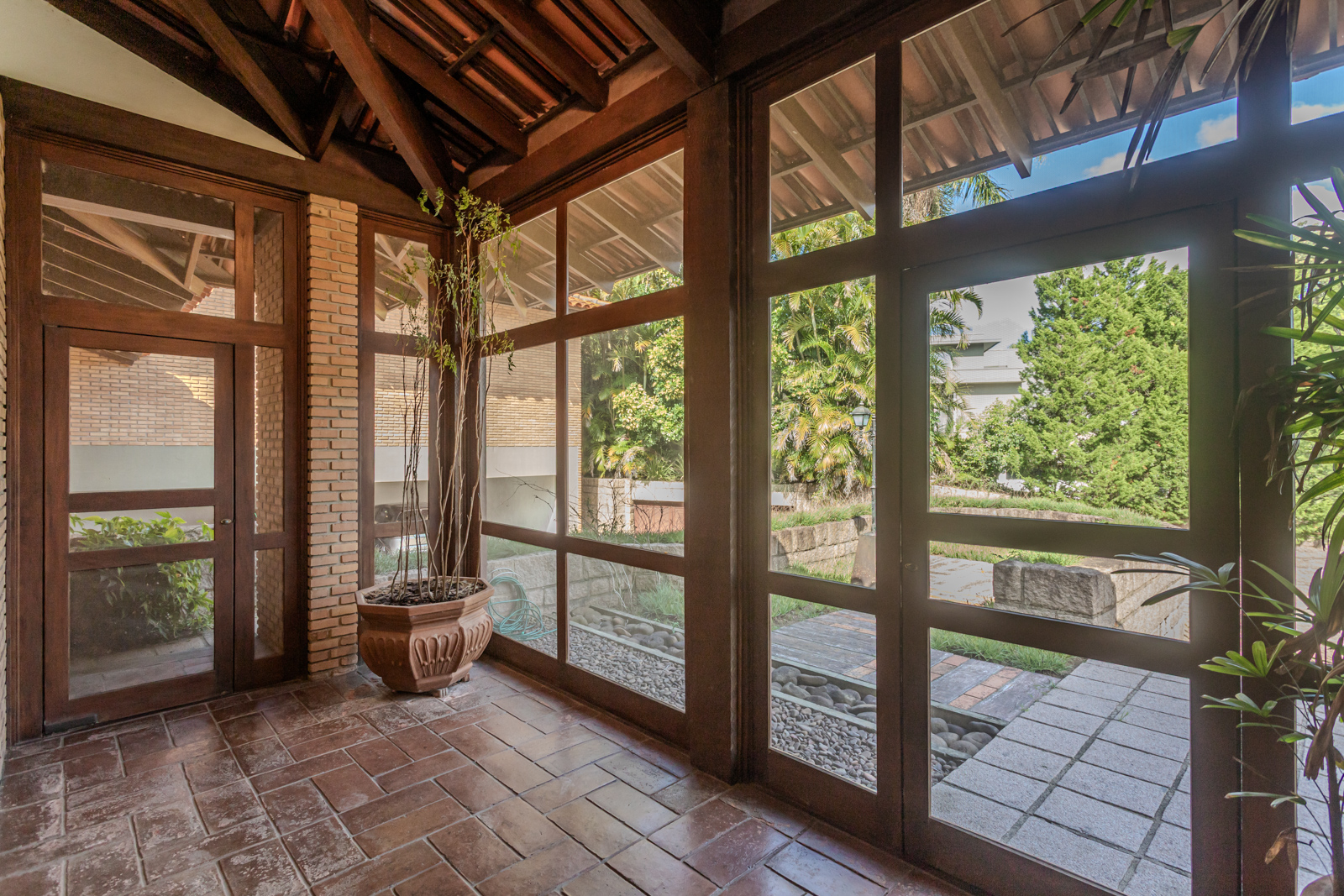 Casa em Condomínio à venda com 1.180m², 5 quartos, 5 suítes, 10 vagas no bairro Cavalhada em Porto Alegre - Foto 12