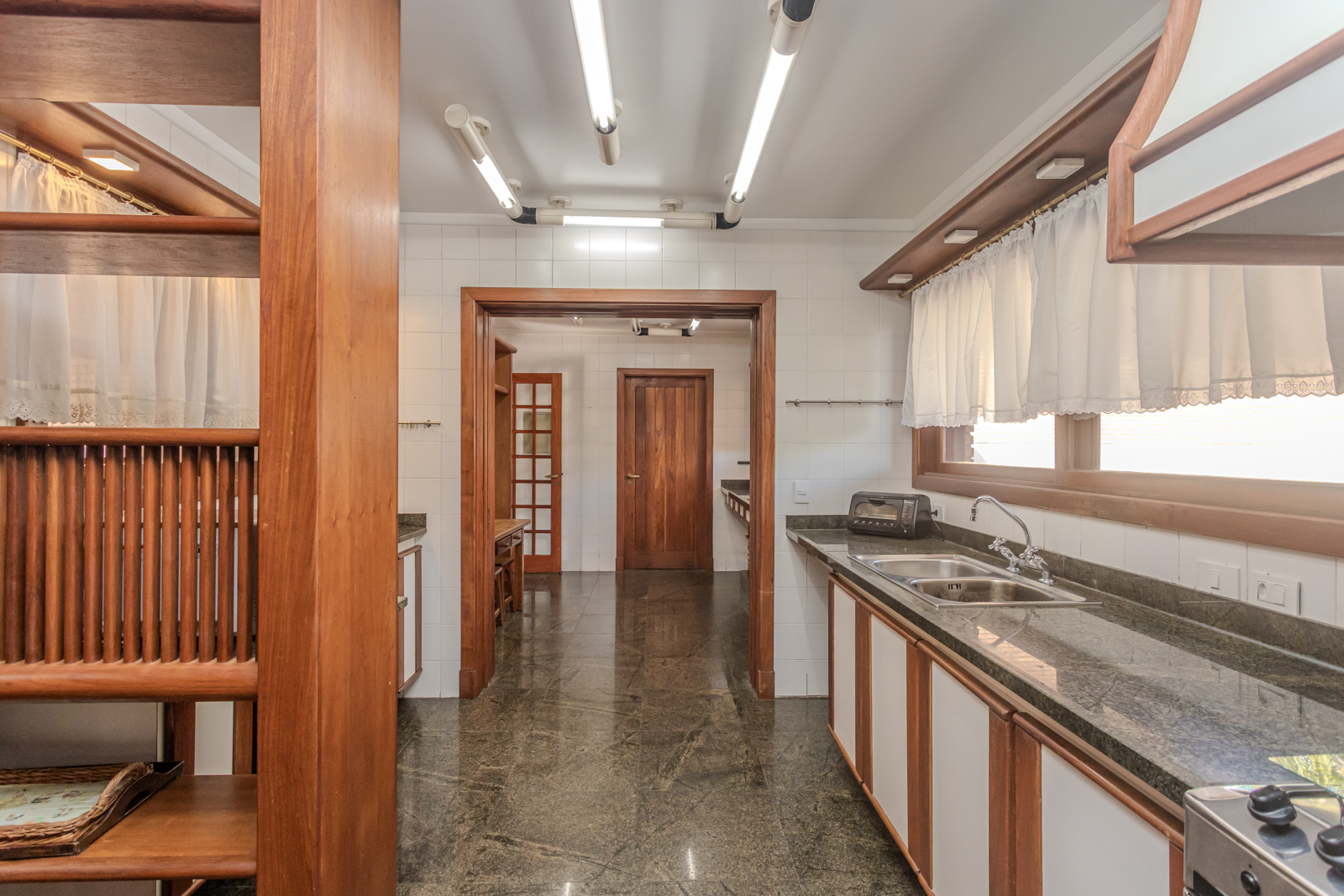 Casa em Condomínio à venda com 1.180m², 5 quartos, 5 suítes, 10 vagas no bairro Cavalhada em Porto Alegre - Foto 20