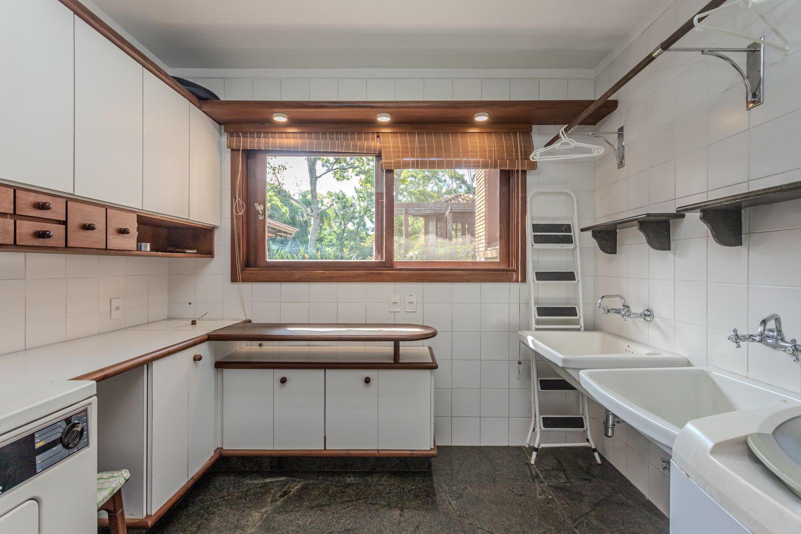 Casa em Condomínio à venda com 1.180m², 5 quartos, 5 suítes, 10 vagas no bairro Cavalhada em Porto Alegre - Foto 27