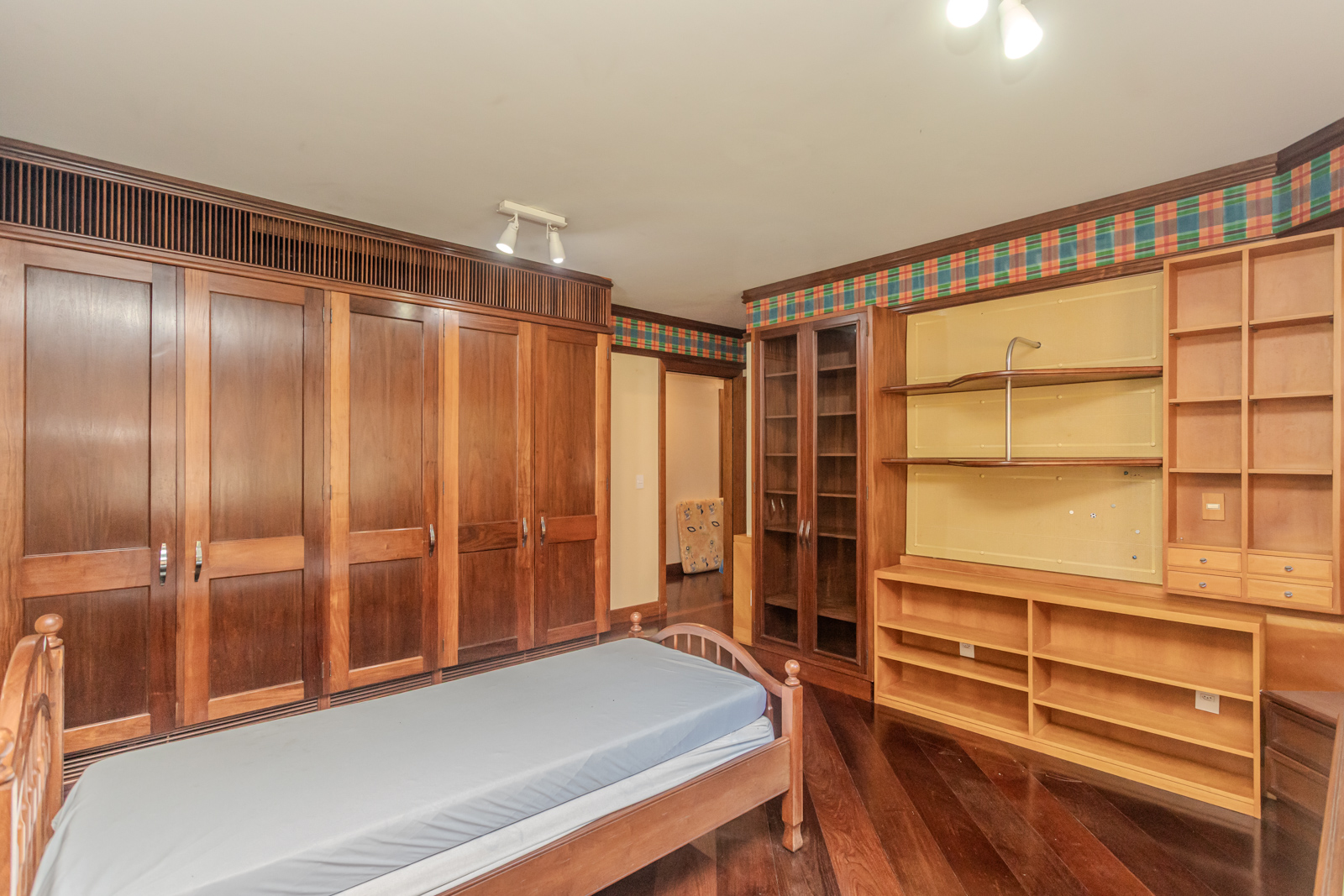 Casa em Condomínio à venda com 1.180m², 5 quartos, 5 suítes, 10 vagas no bairro Cavalhada em Porto Alegre - Foto 40