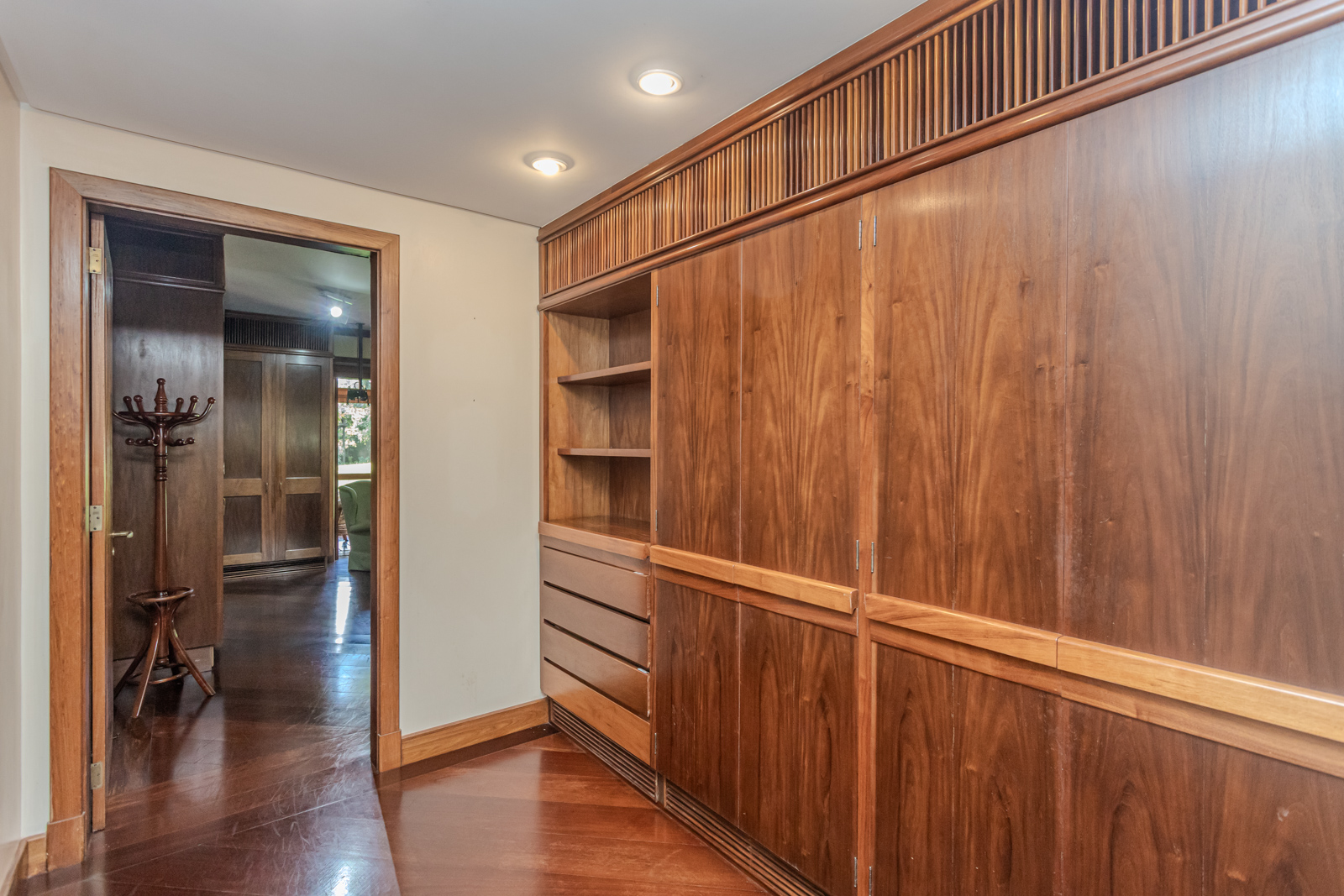 Casa em Condomínio à venda com 1.180m², 5 quartos, 5 suítes, 10 vagas no bairro Cavalhada em Porto Alegre - Foto 41