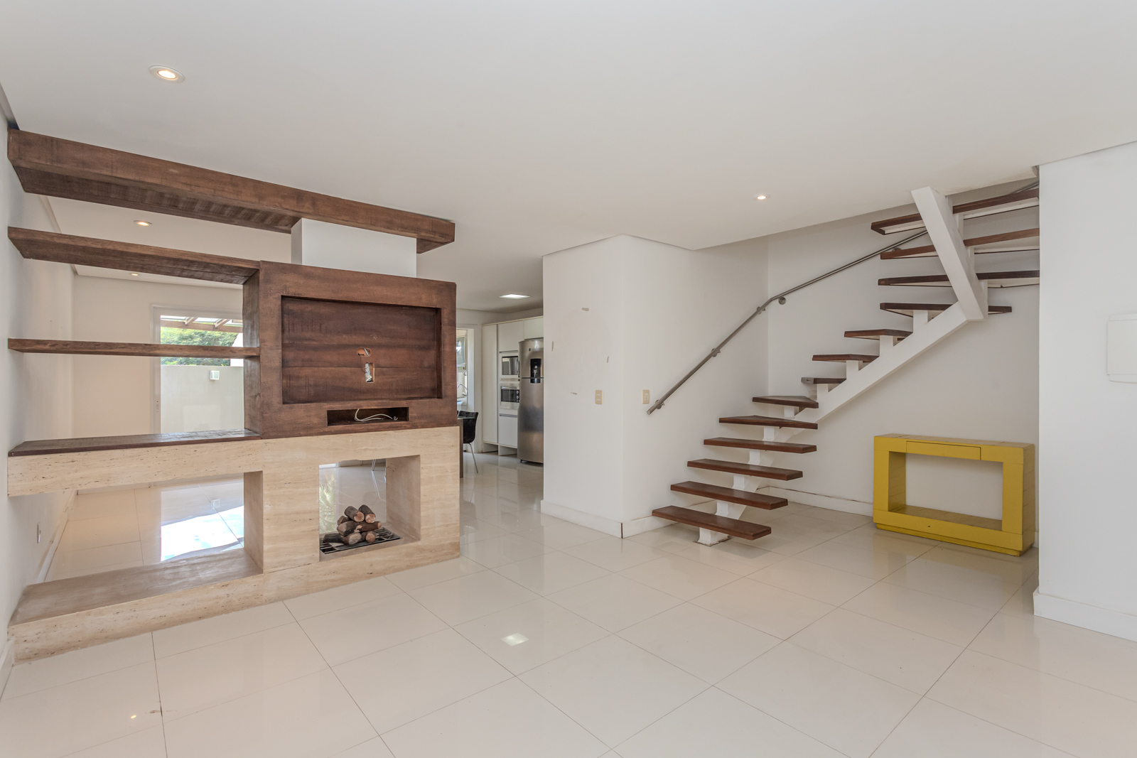 Casa à venda com 210m², 3 quartos no bairro Ipanema em Porto Alegre - Foto 2