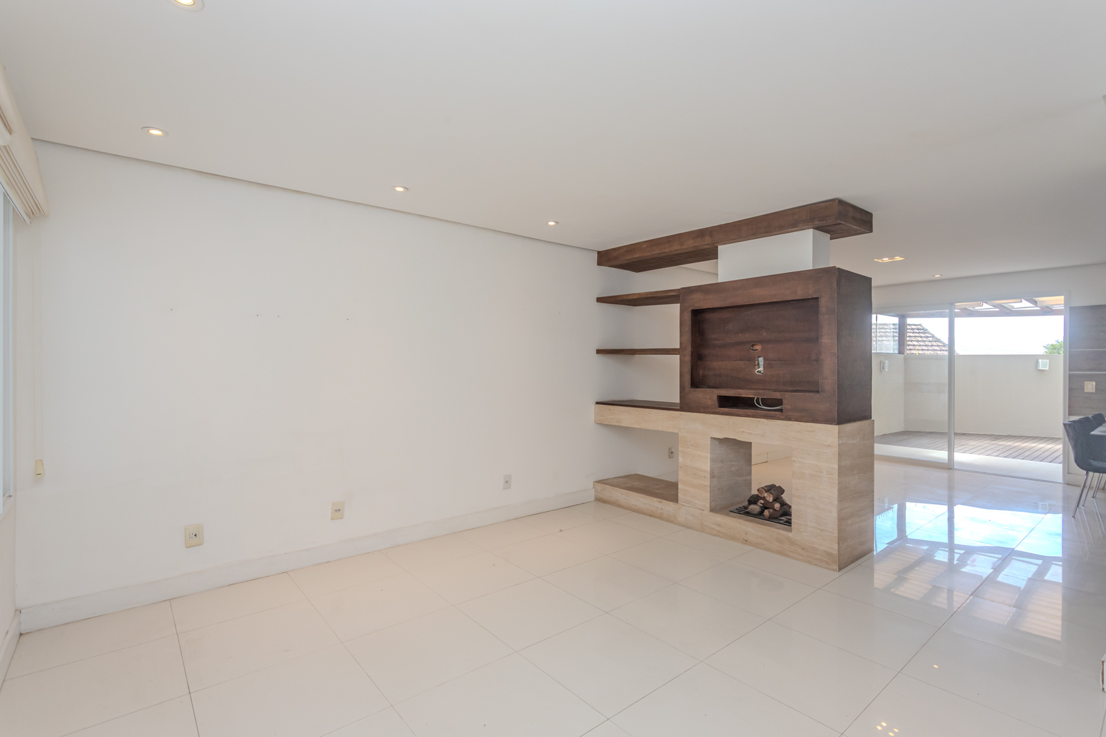 Casa à venda com 210m², 3 quartos no bairro Ipanema em Porto Alegre - Foto 4