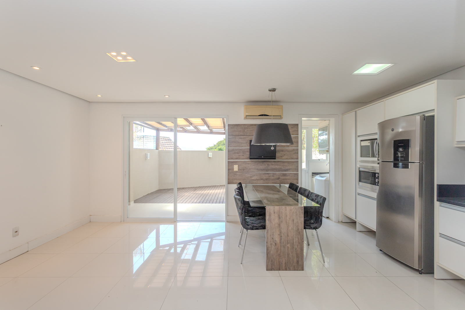 Casa à venda com 210m², 3 quartos no bairro Ipanema em Porto Alegre - Foto 6