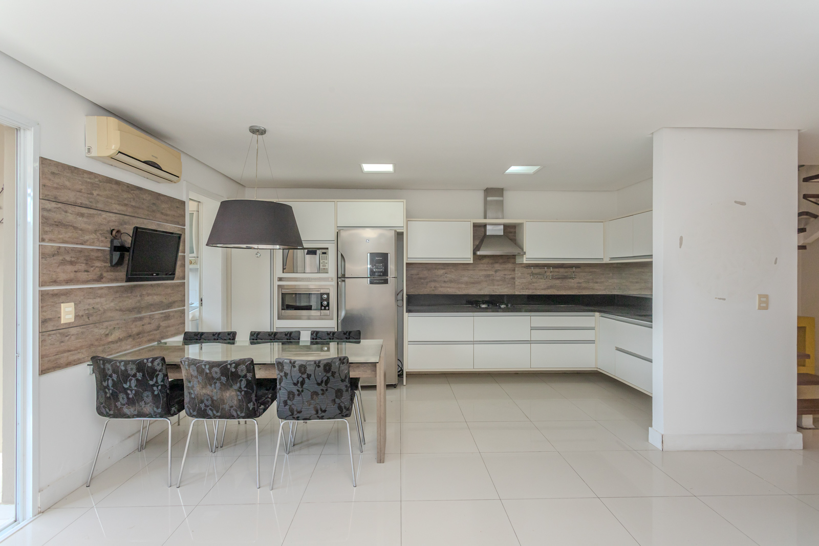 Casa à venda com 210m², 3 quartos no bairro Ipanema em Porto Alegre - Foto 8