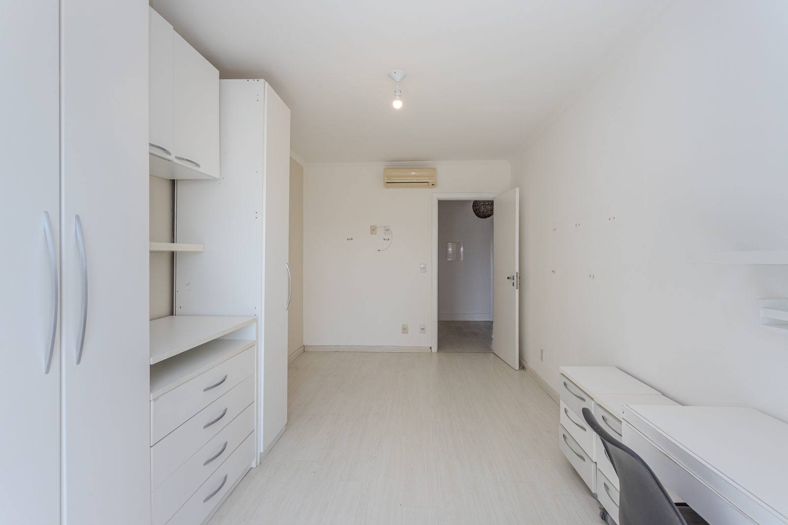 Casa à venda com 210m², 3 quartos no bairro Ipanema em Porto Alegre - Foto 22