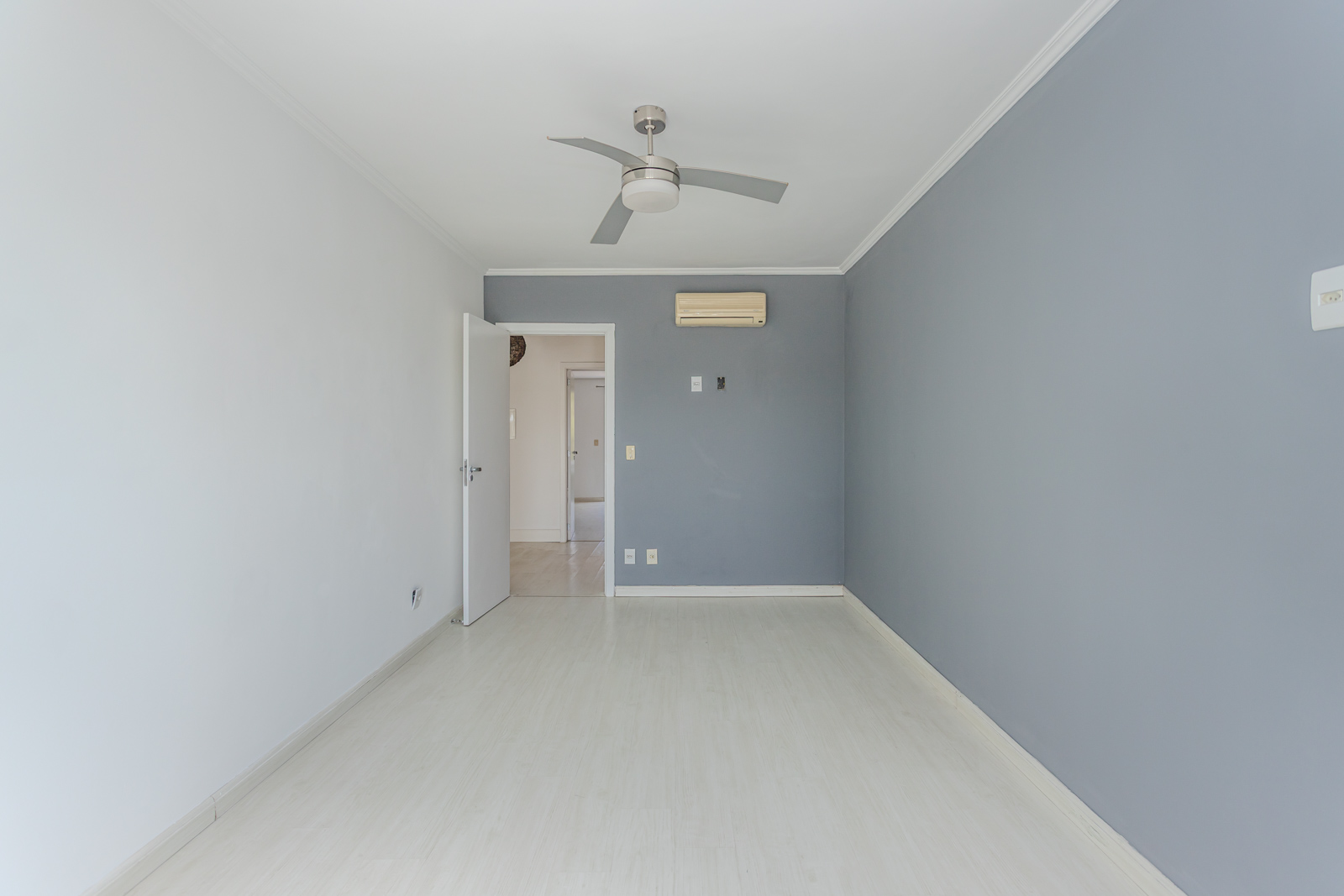 Casa à venda com 210m², 3 quartos no bairro Ipanema em Porto Alegre - Foto 25