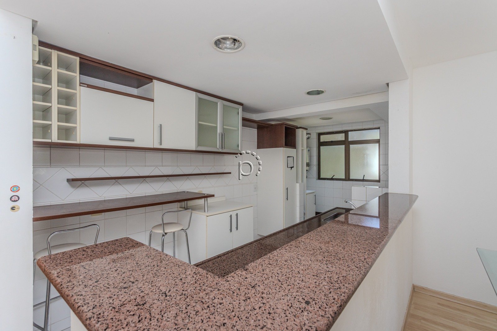 Apartamento à venda com 100m², 3 quartos, 1 suíte, 2 vagas no bairro Tristeza em Porto Alegre - Foto 4