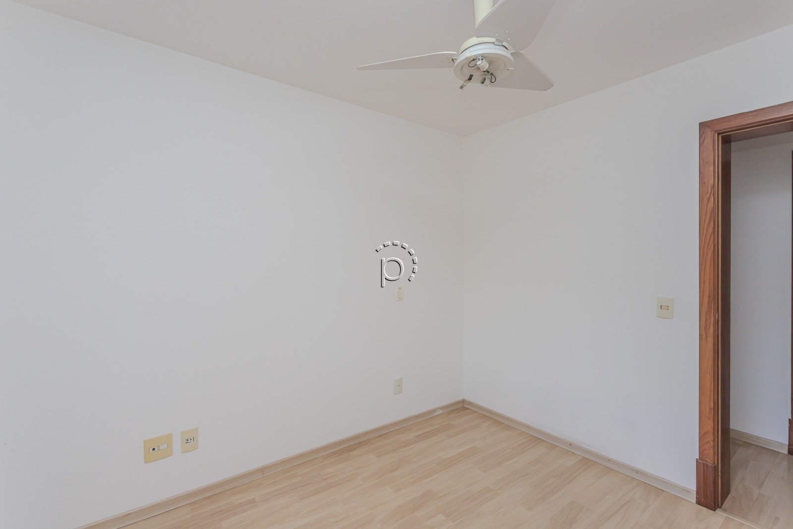 Apartamento à venda com 100m², 3 quartos, 1 suíte, 2 vagas no bairro Tristeza em Porto Alegre - Foto 22