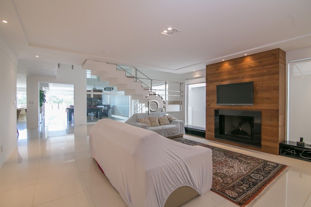 Casa em Condomínio para alugar com 455m², 4 quartos, 4 suítes, 3 vagas no bairro Terra Ville em Porto Alegre - Foto 2