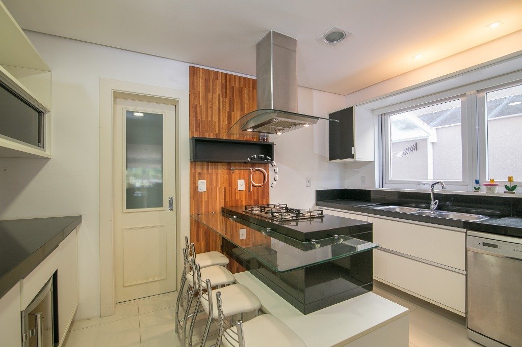 Casa em Condomínio para alugar com 455m², 4 quartos, 4 suítes, 3 vagas no bairro Terra Ville em Porto Alegre - Foto 8