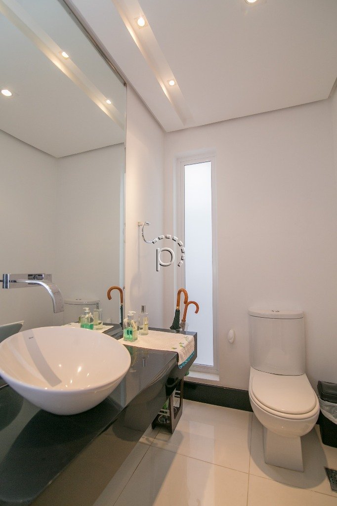 Casa em Condomínio para alugar com 455m², 4 quartos, 4 suítes, 3 vagas no bairro Terra Ville em Porto Alegre - Foto 9