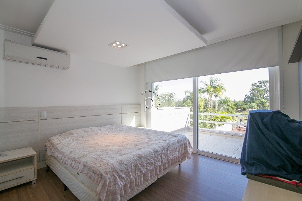 Casa em Condomínio para alugar com 455m², 4 quartos, 4 suítes, 3 vagas no bairro Terra Ville em Porto Alegre - Foto 14