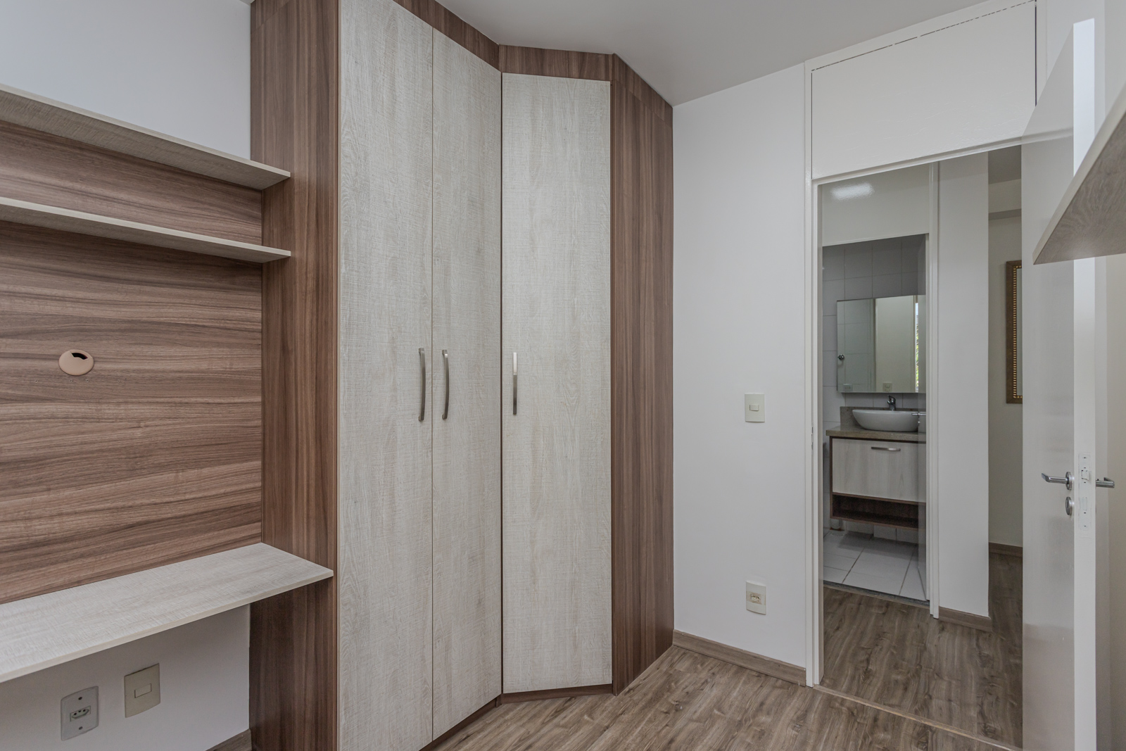 Apartamento para alugar com 70m², 2 quartos, 1 vaga no bairro Tristeza em Porto Alegre - Foto 16