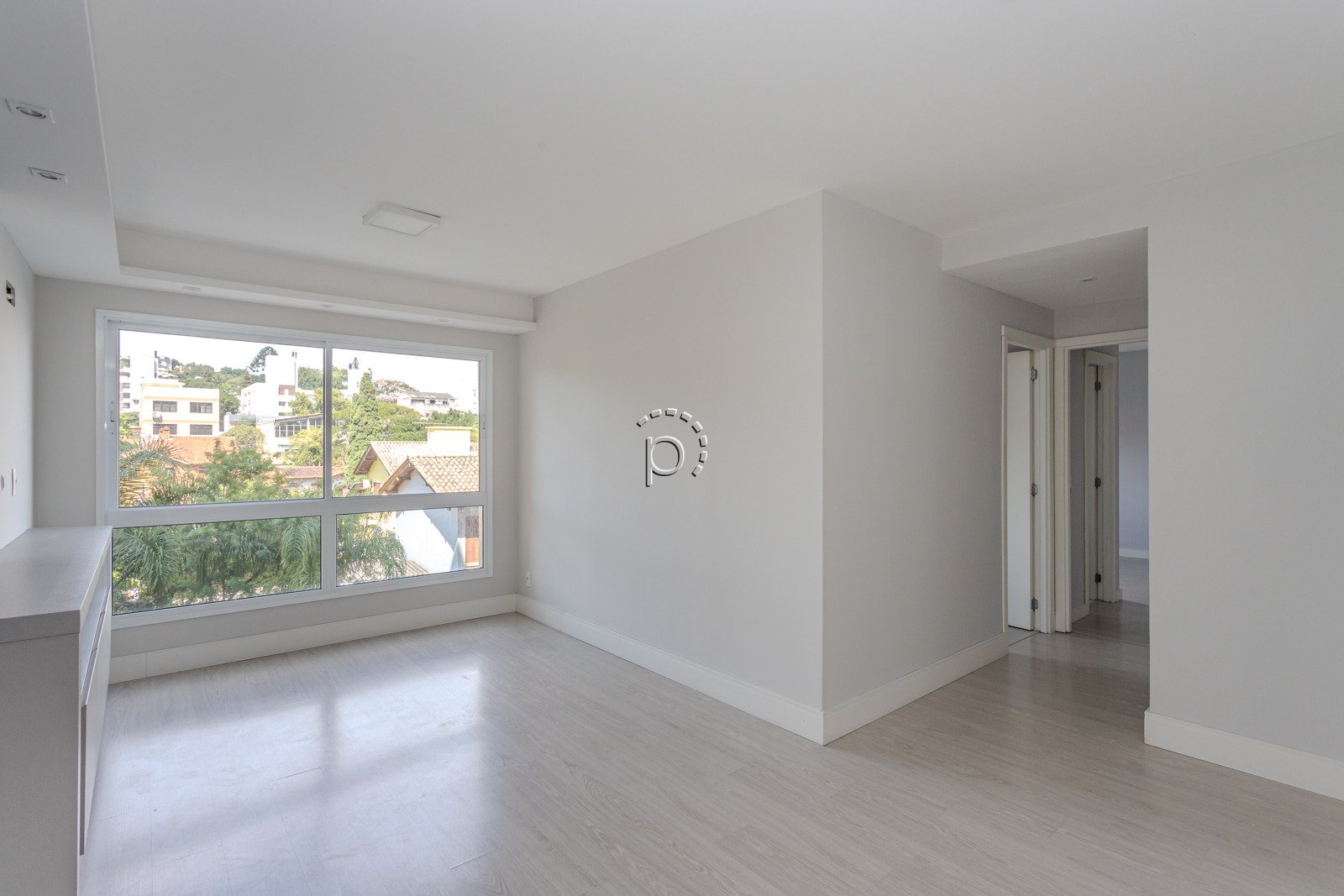 Apartamento à venda com 69m², 2 quartos, 1 suíte, 1 vaga no bairro Tristeza em Porto Alegre - Foto 2