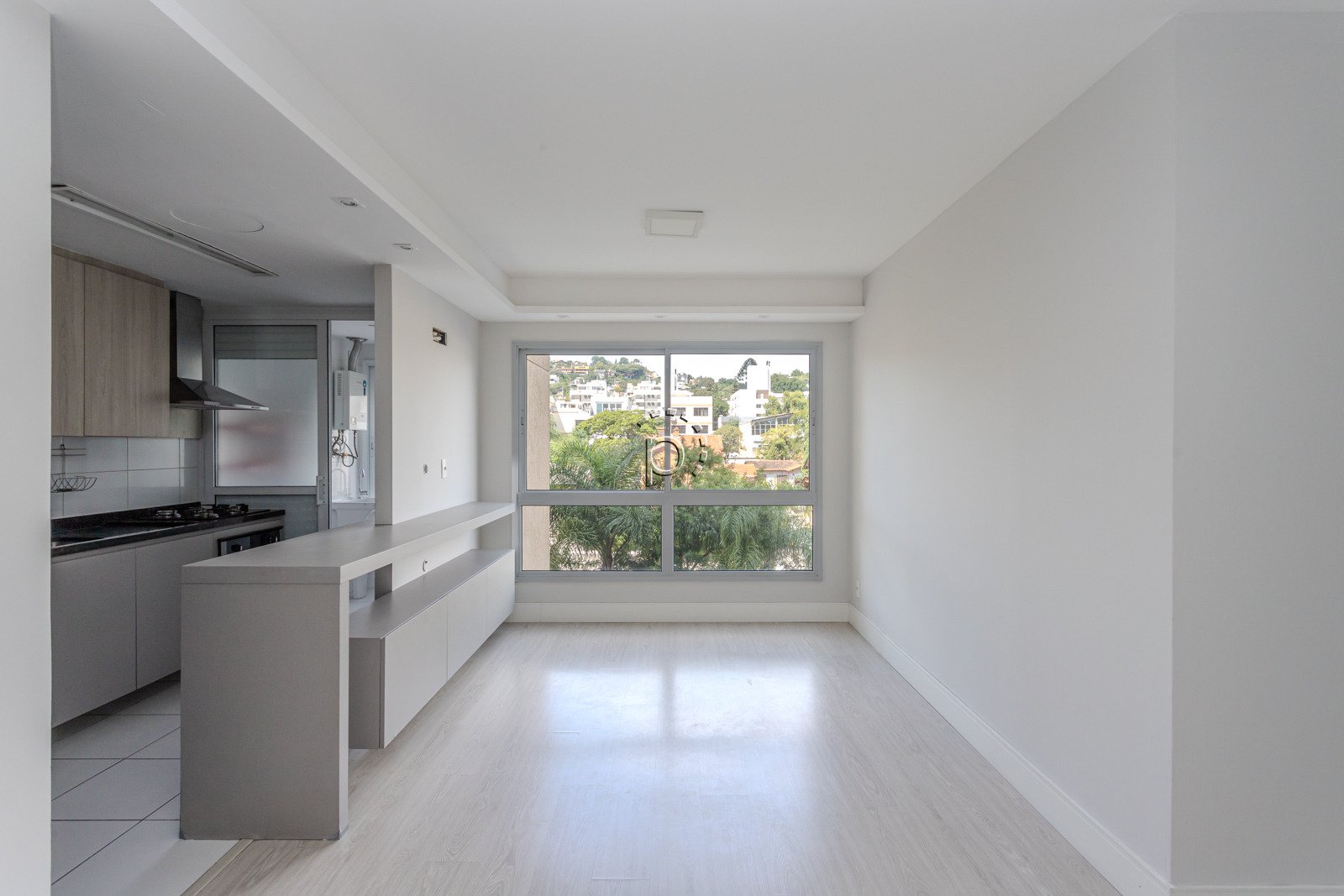 Apartamento à venda com 69m², 2 quartos, 1 suíte, 1 vaga no bairro Tristeza em Porto Alegre