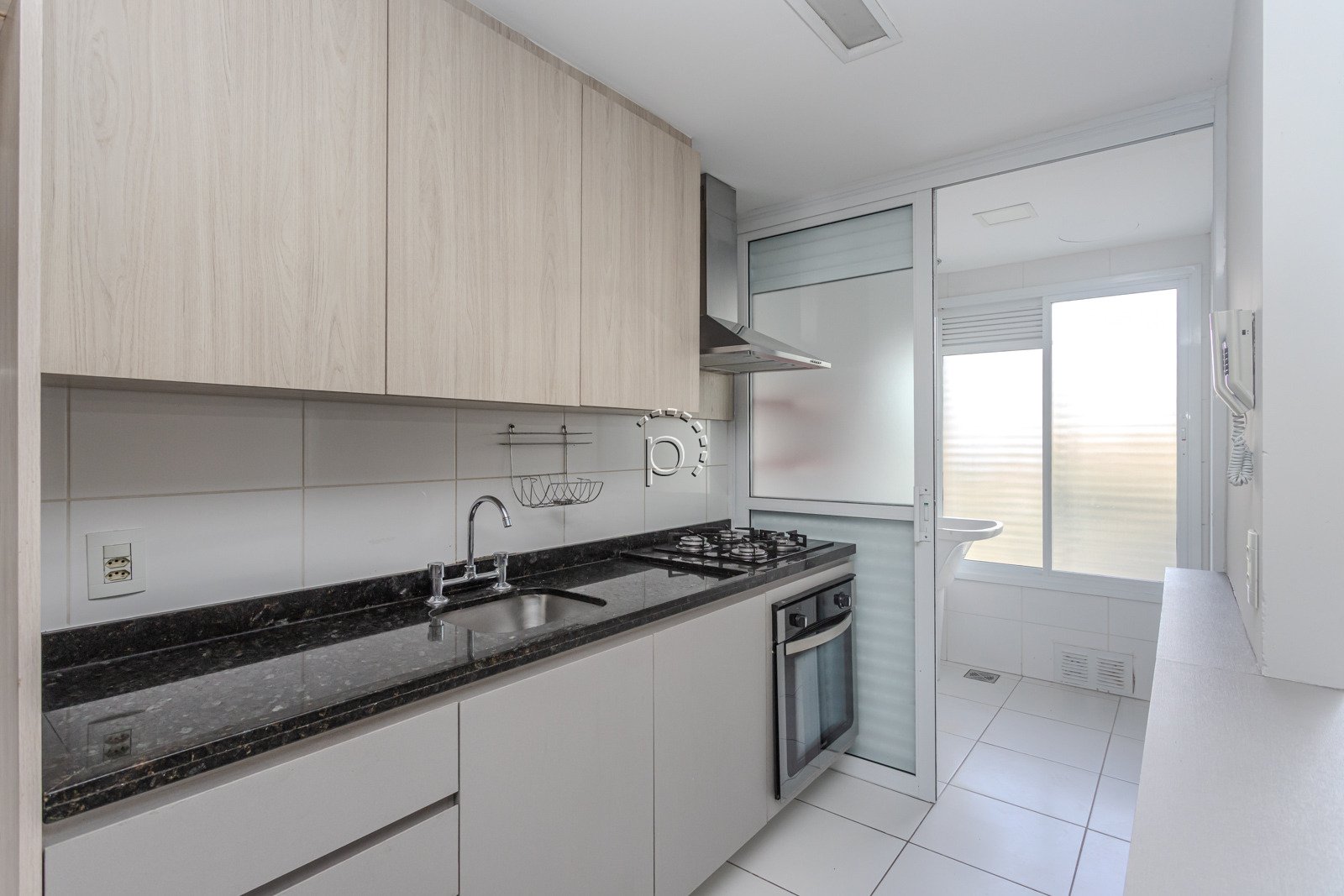 Apartamento à venda com 69m², 2 quartos, 1 suíte, 1 vaga no bairro Tristeza em Porto Alegre - Foto 8