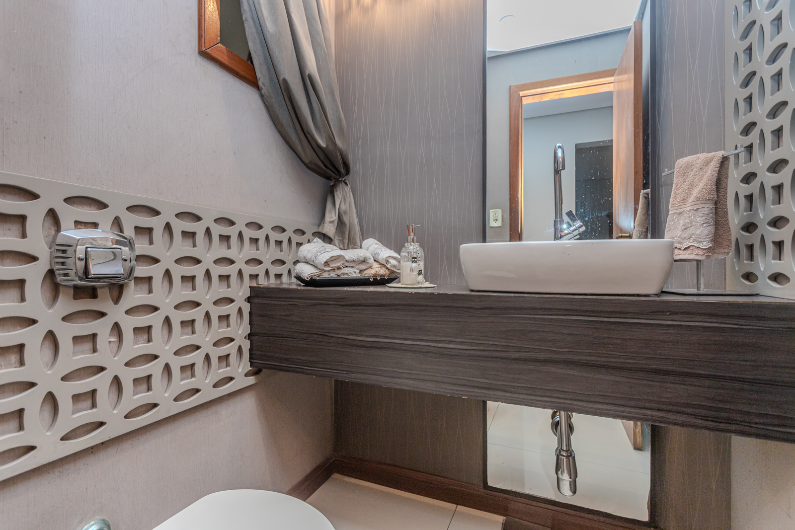 Casa em Condomínio à venda com 192m², 3 quartos, 1 suíte, 2 vagas no bairro Tristeza em Porto Alegre - Foto 6