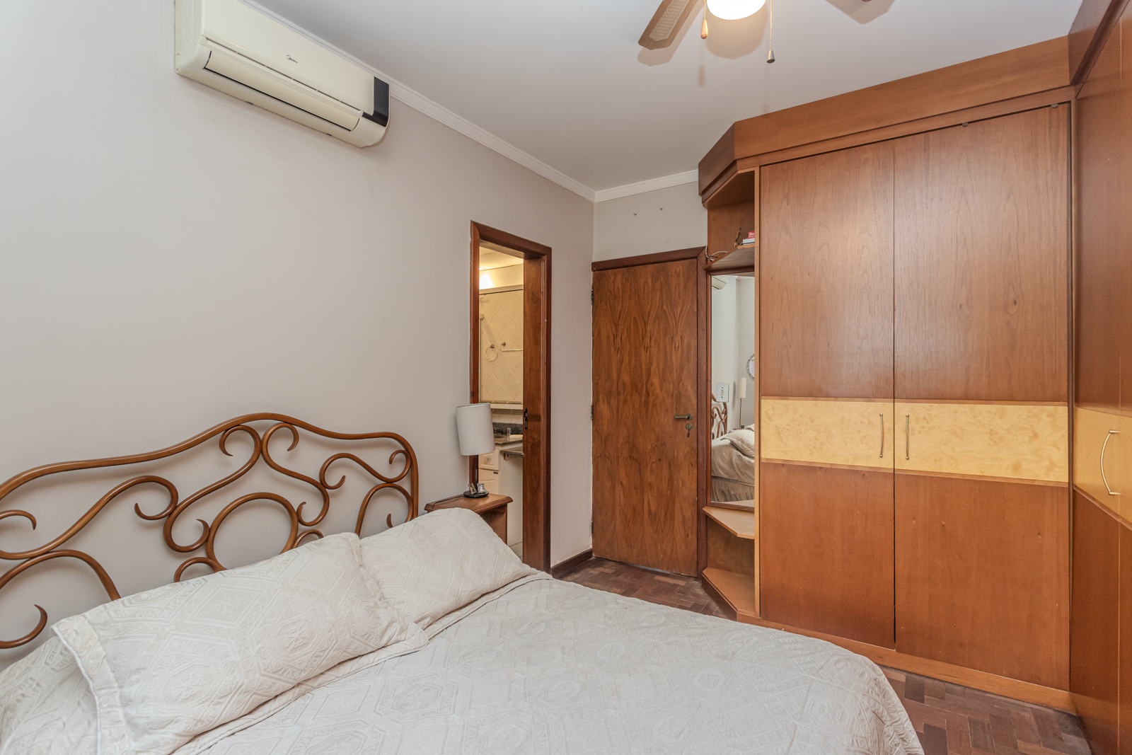 Casa em Condomínio à venda com 192m², 3 quartos, 1 suíte, 2 vagas no bairro Tristeza em Porto Alegre - Foto 25