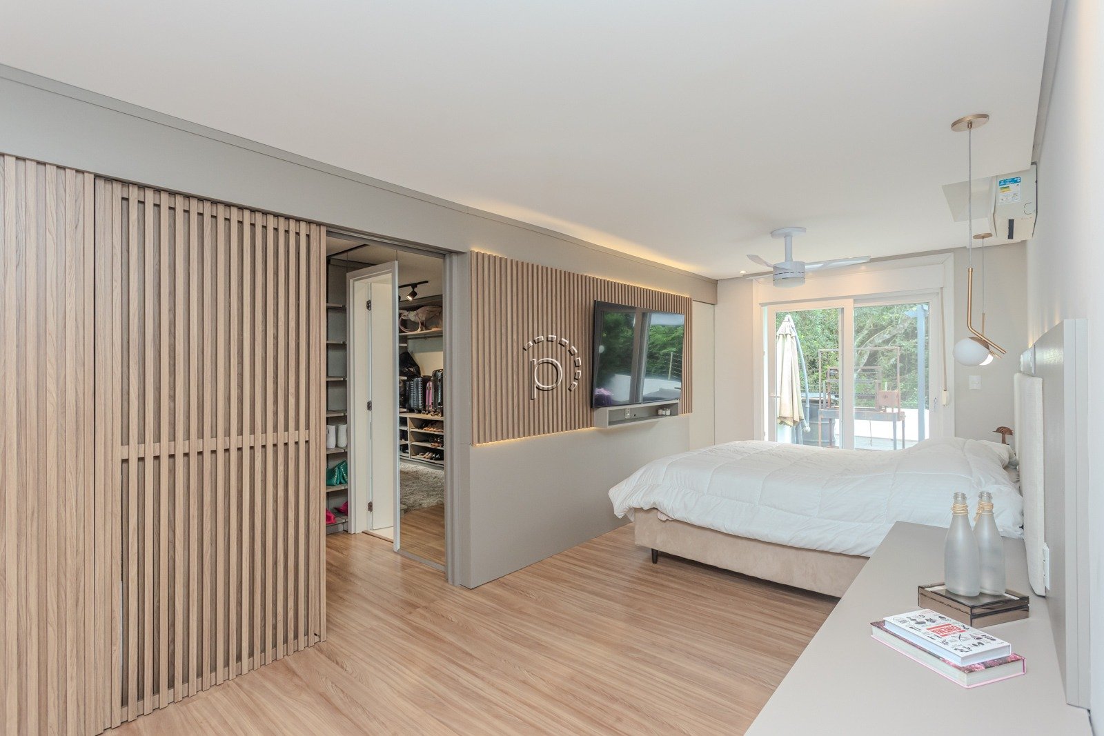 Casa em Condomínio à venda com 199m², 3 quartos, 3 suítes no bairro Vila Nova em Porto Alegre - Foto 2