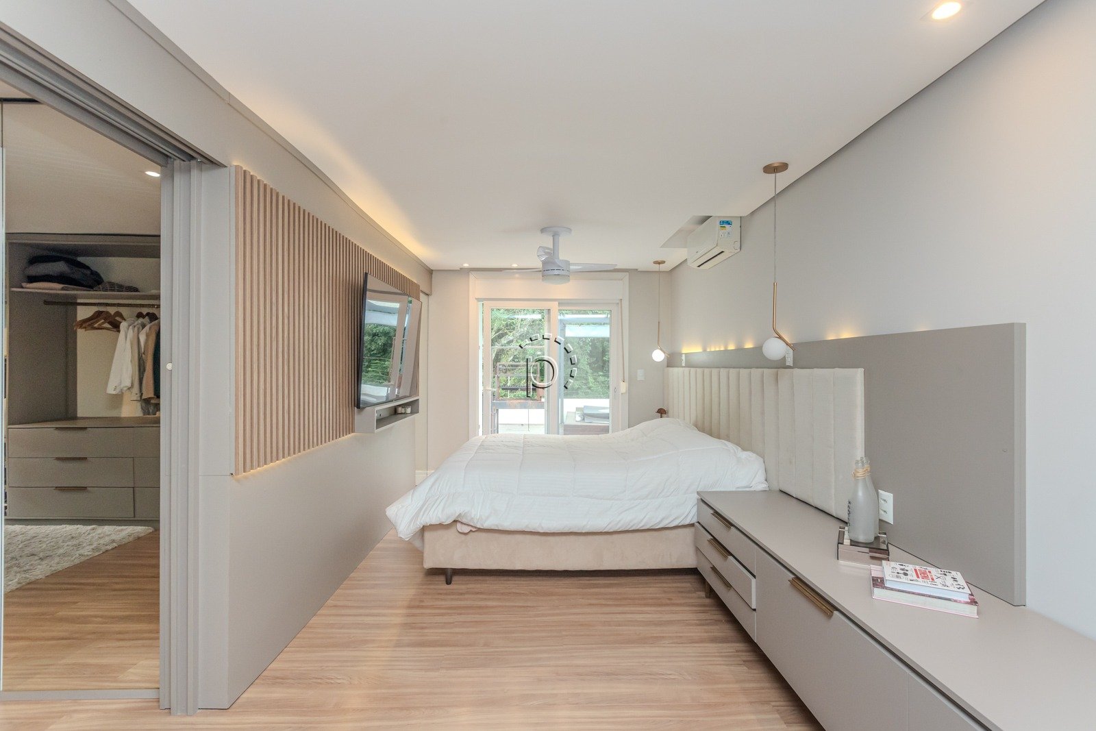 Casa em Condomínio à venda com 199m², 3 quartos, 3 suítes no bairro Vila Nova em Porto Alegre - Foto 3