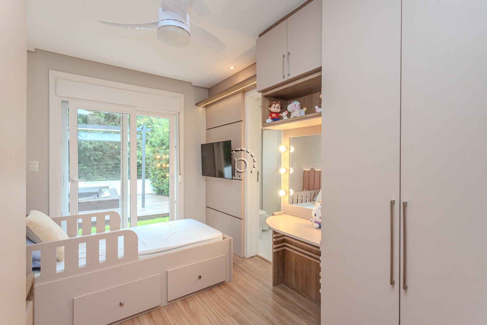 Casa em Condomínio à venda com 199m², 3 quartos, 3 suítes no bairro Vila Nova em Porto Alegre - Foto 11