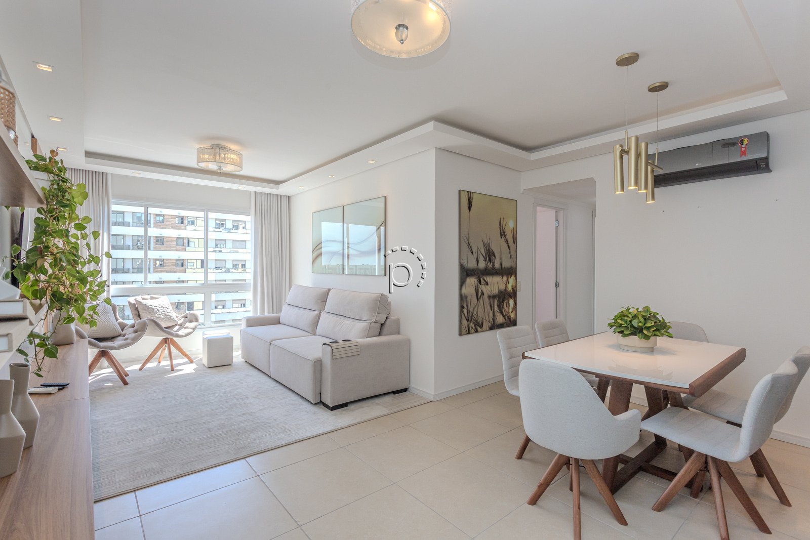 Apartamento à venda com 91m², 3 quartos, 1 suíte, 2 vagas no bairro Tristeza em Porto Alegre - Foto 2