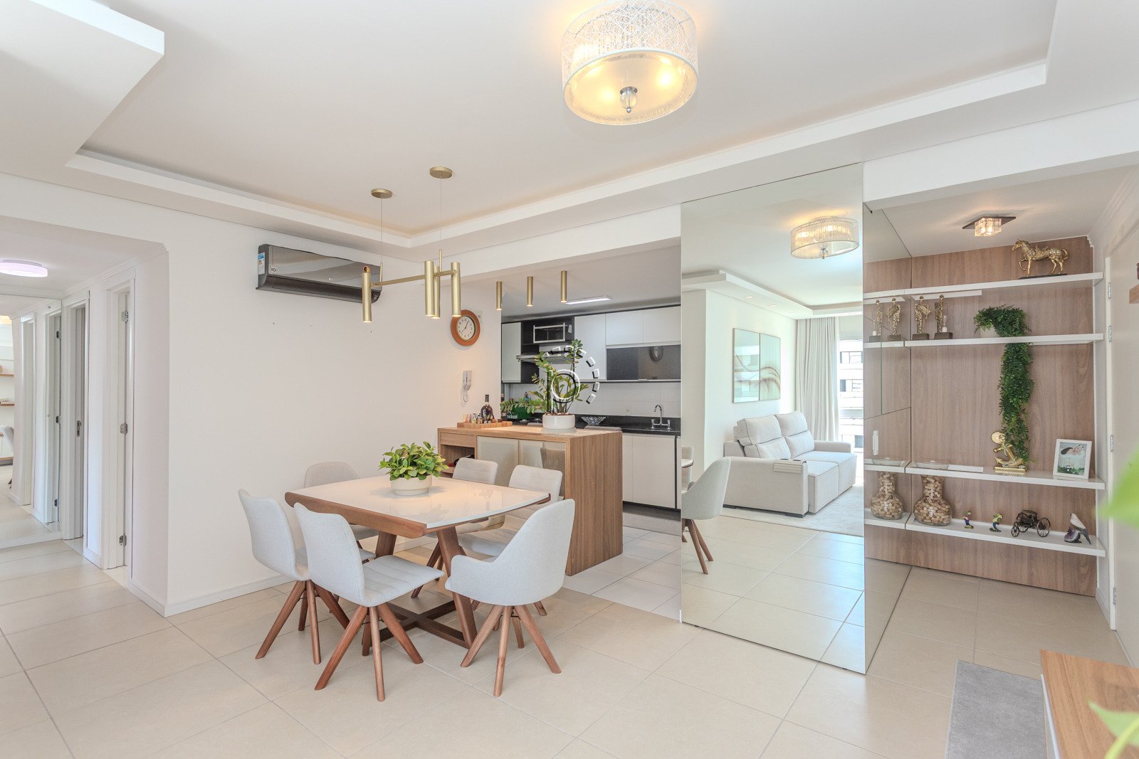 Apartamento à venda com 91m², 3 quartos, 1 suíte, 2 vagas no bairro Tristeza em Porto Alegre - Foto 8