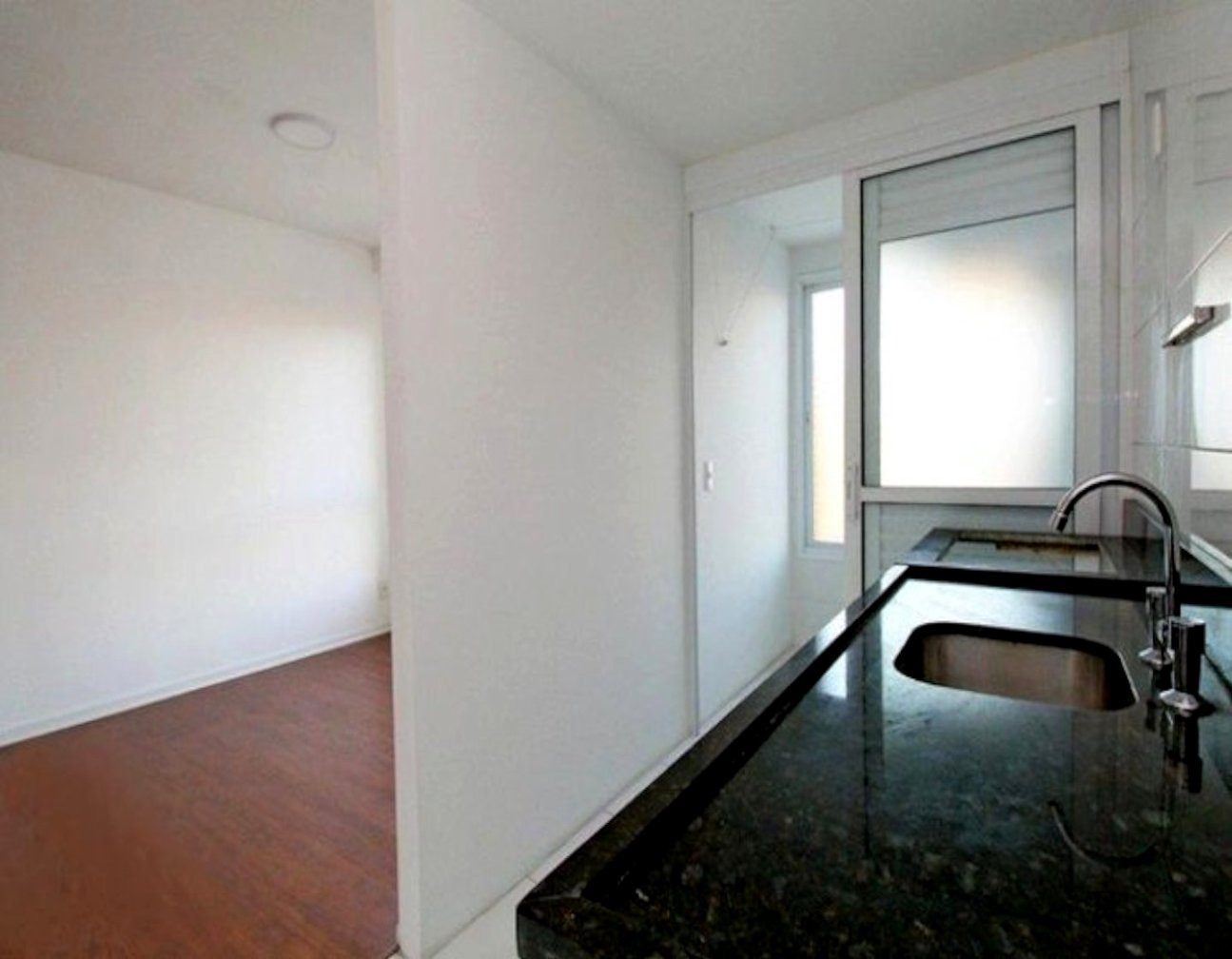 Apartamento à venda com 69m², 2 quartos, 10 suítes, 1 vaga no bairro Tristeza em Porto Alegre - Foto 7