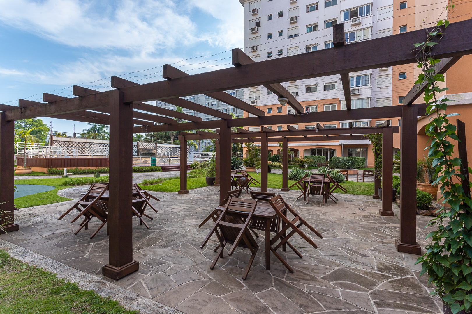 Apartamento para alugar com 63m², 2 quartos no bairro Tristeza em Porto Alegre - Foto 42