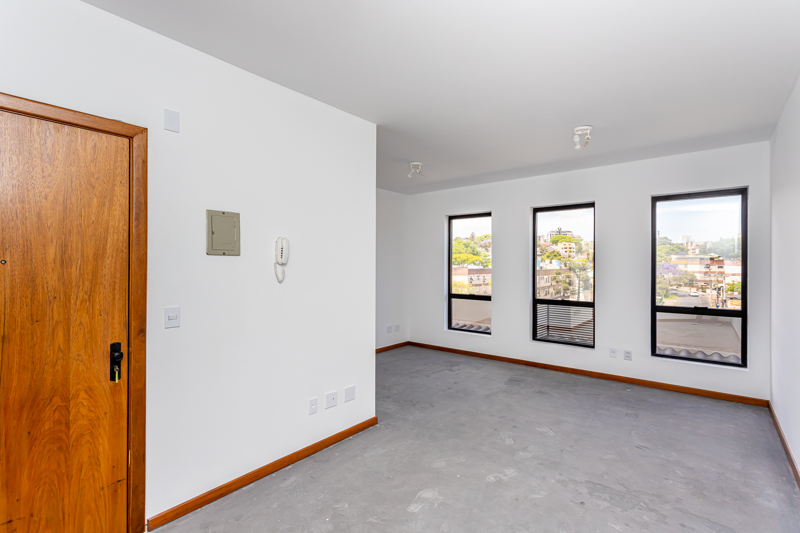 Sala para alugar com 27m² no bairro Tristeza em Porto Alegre - Foto 2