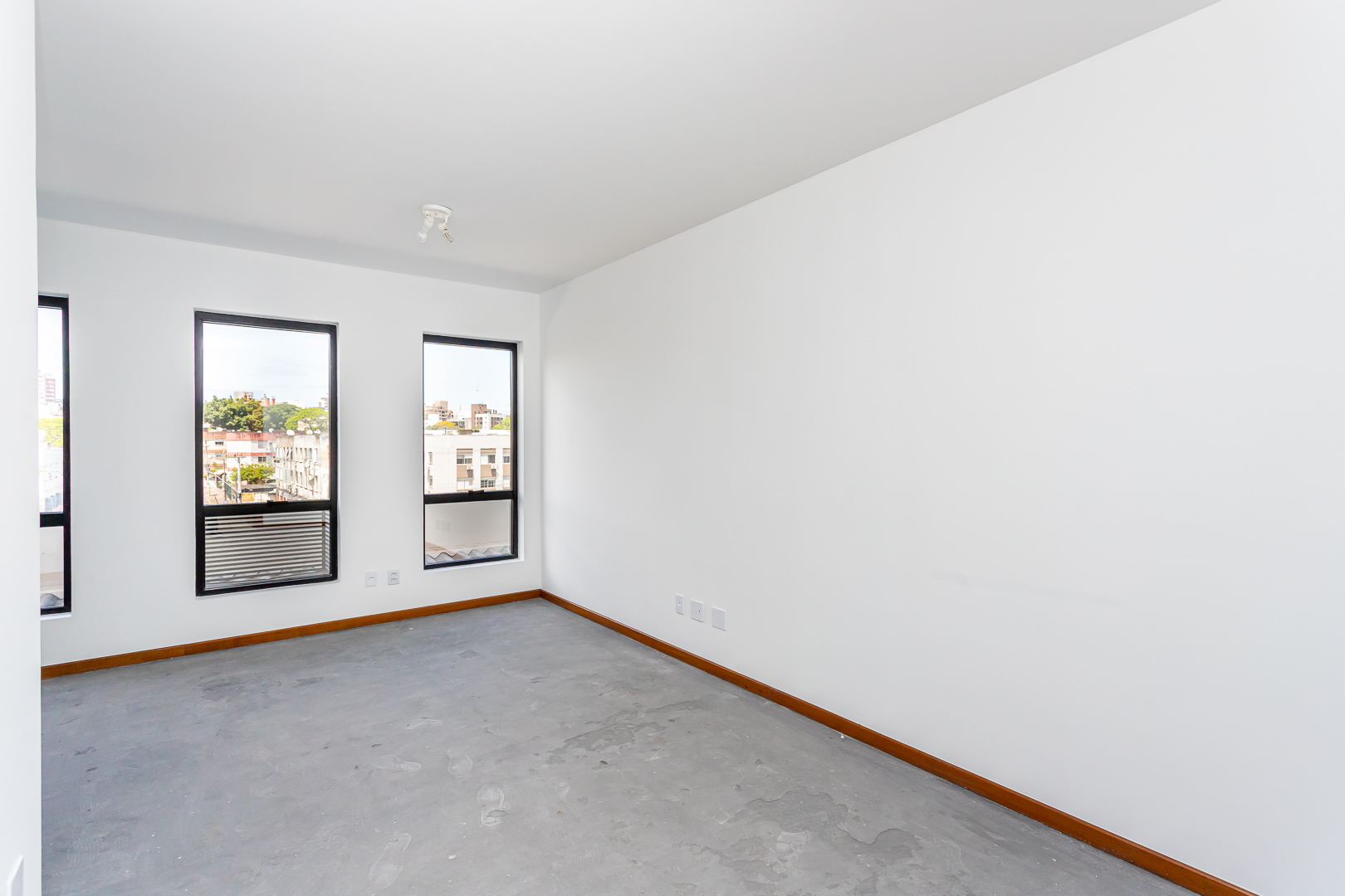 Sala para alugar com 27m² no bairro Tristeza em Porto Alegre - Foto 3