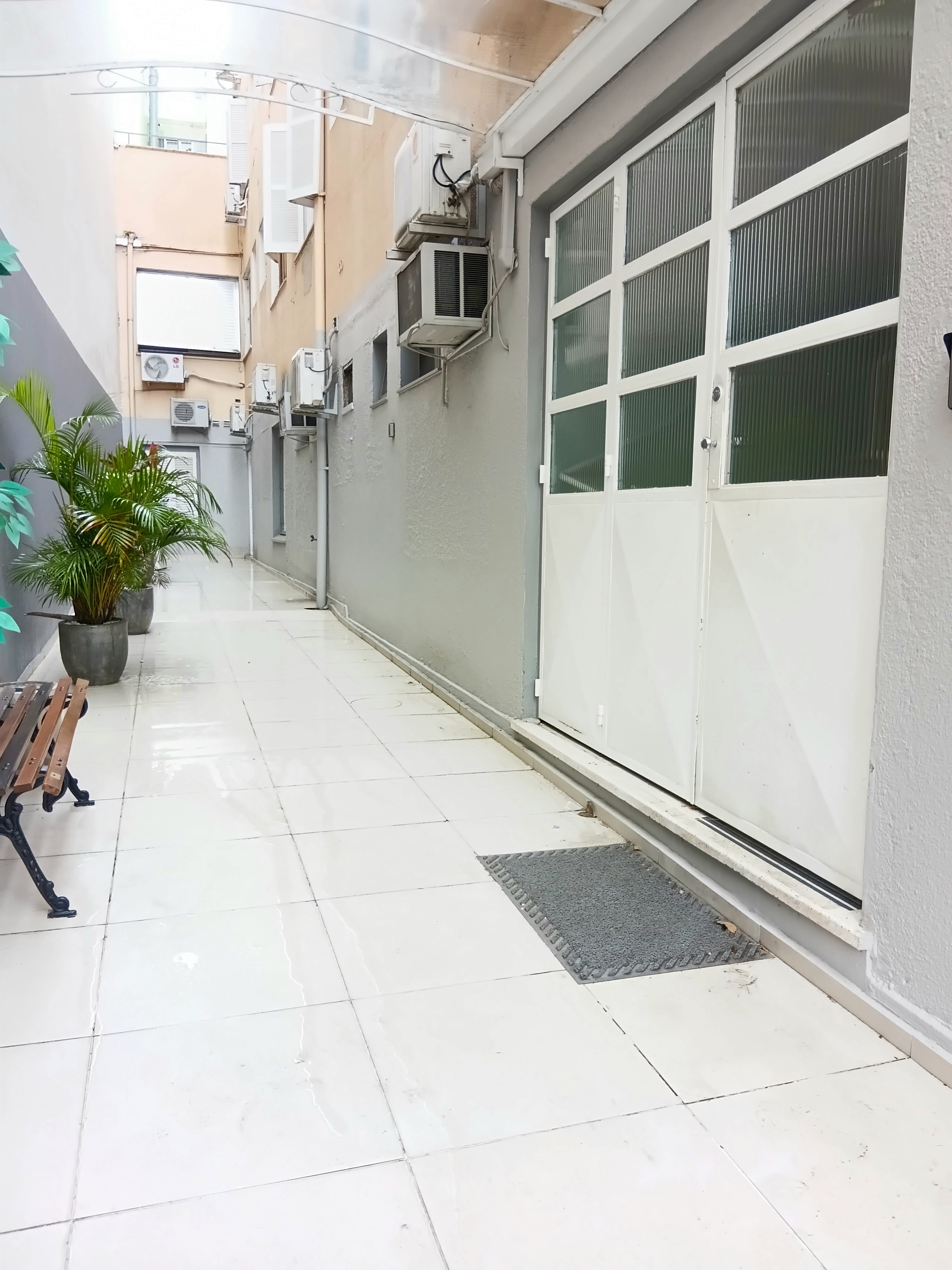 Apartamento para alugar com 36m², 1 quarto no bairro Menino Deus em Porto Alegre - Foto 20
