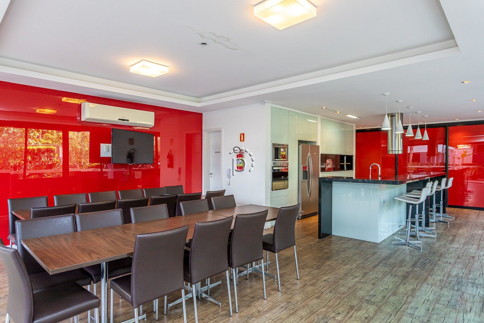 Apartamento à venda com 110m², 3 quartos, 2 vagas no bairro Camaquã em Porto Alegre - Foto 31