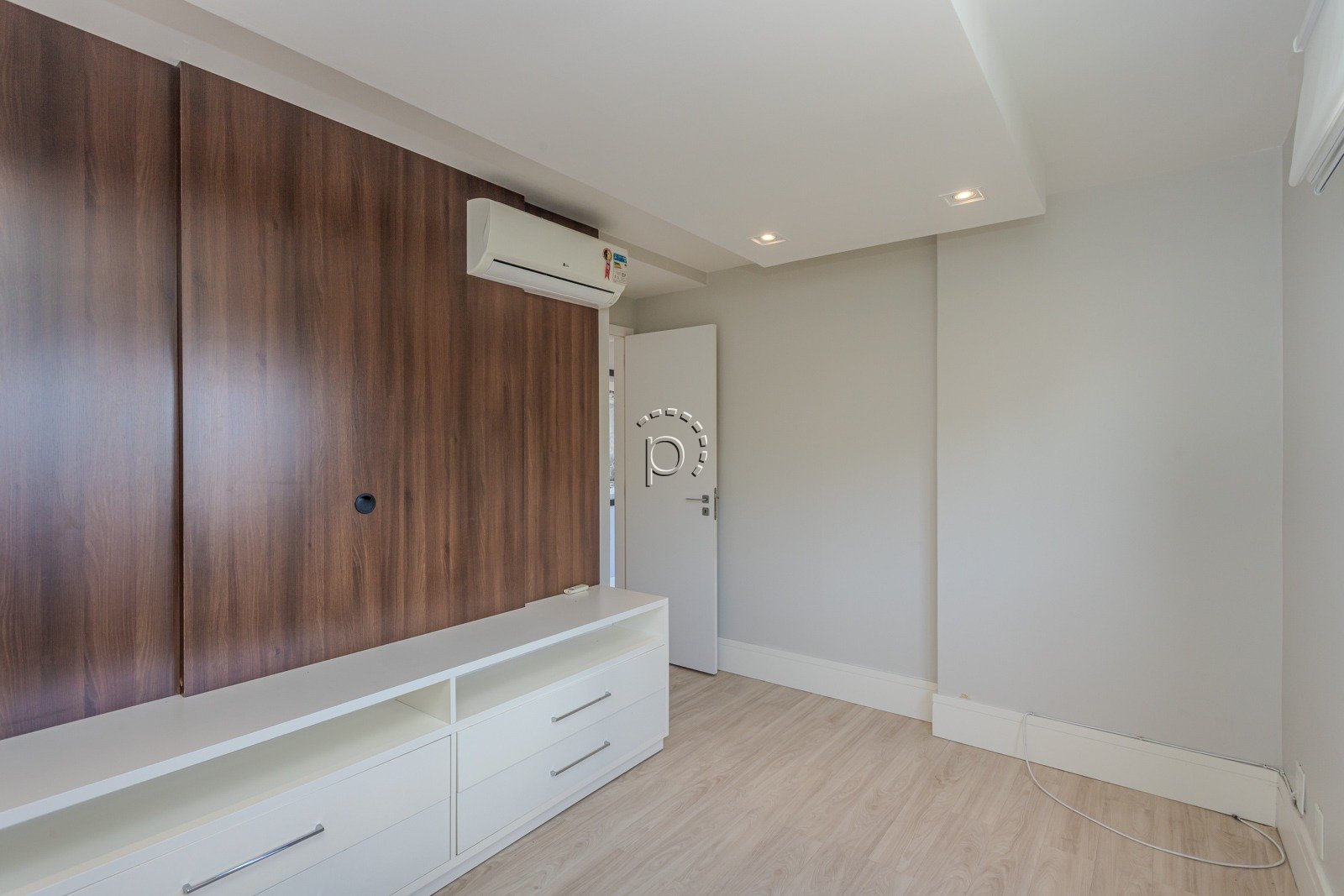 Apartamento à venda com 110m², 3 quartos, 2 vagas no bairro Camaquã em Porto Alegre - Foto 13