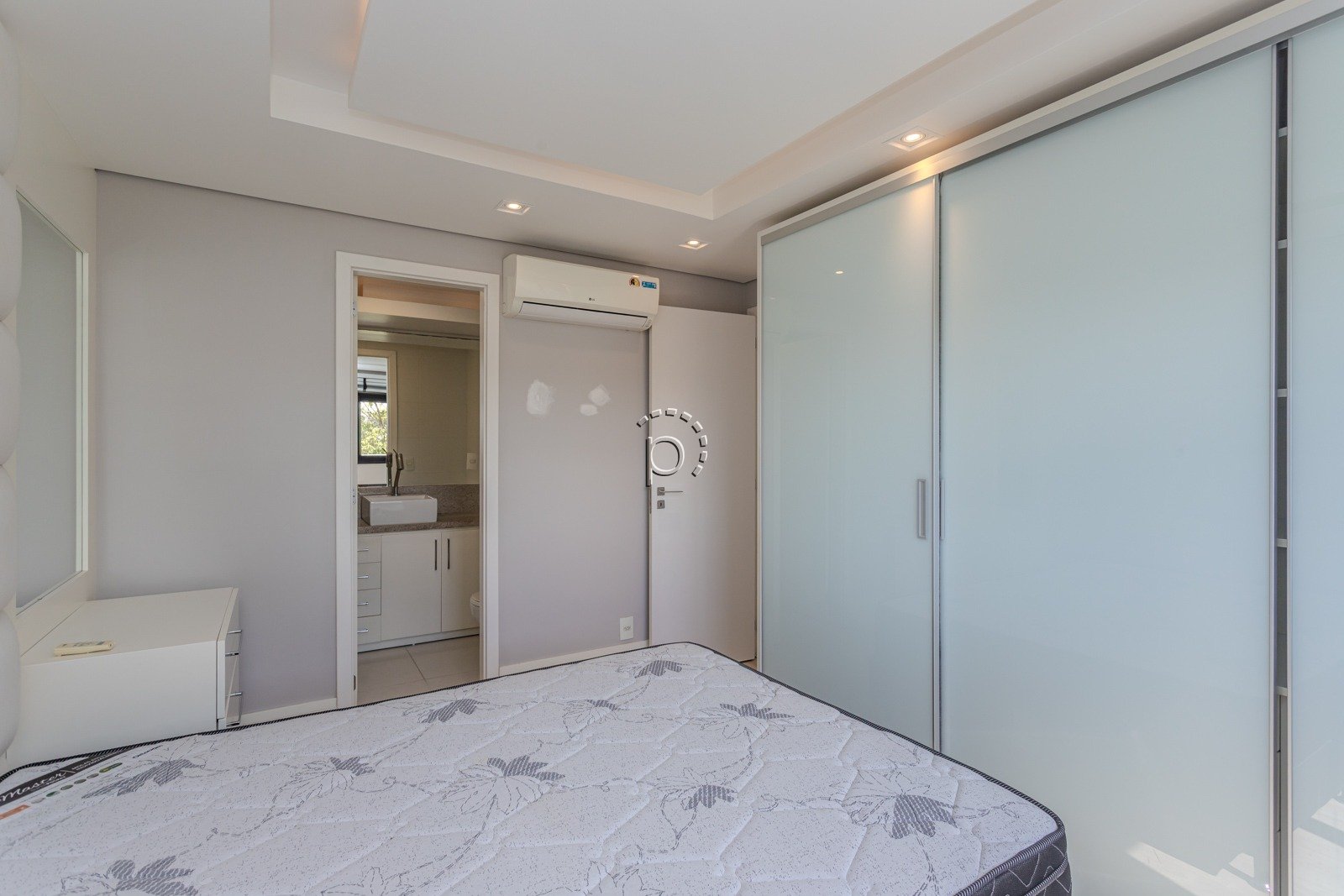 Apartamento à venda com 110m², 3 quartos, 2 vagas no bairro Camaquã em Porto Alegre - Foto 21