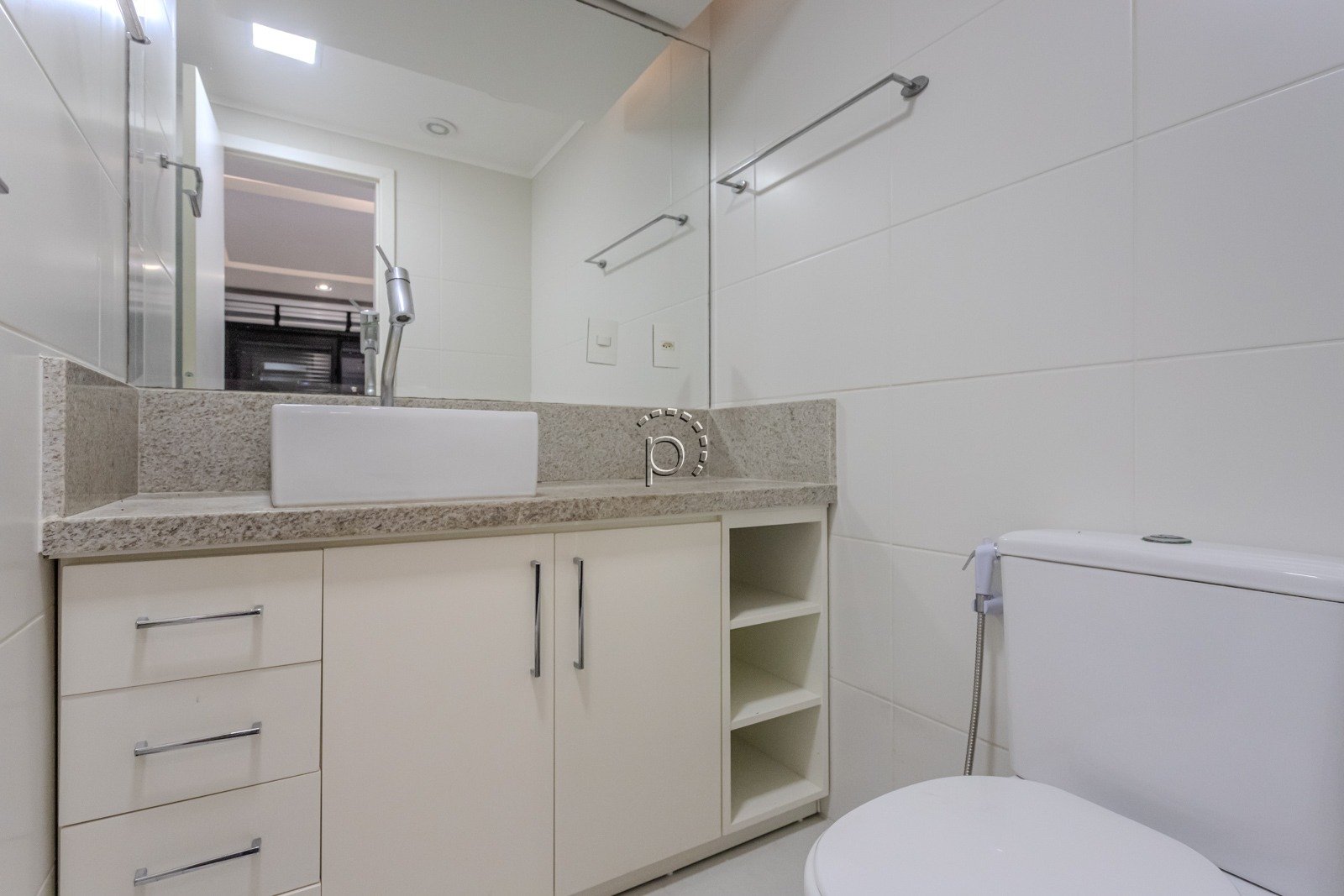 Apartamento à venda com 110m², 3 quartos, 2 vagas no bairro Camaquã em Porto Alegre - Foto 23