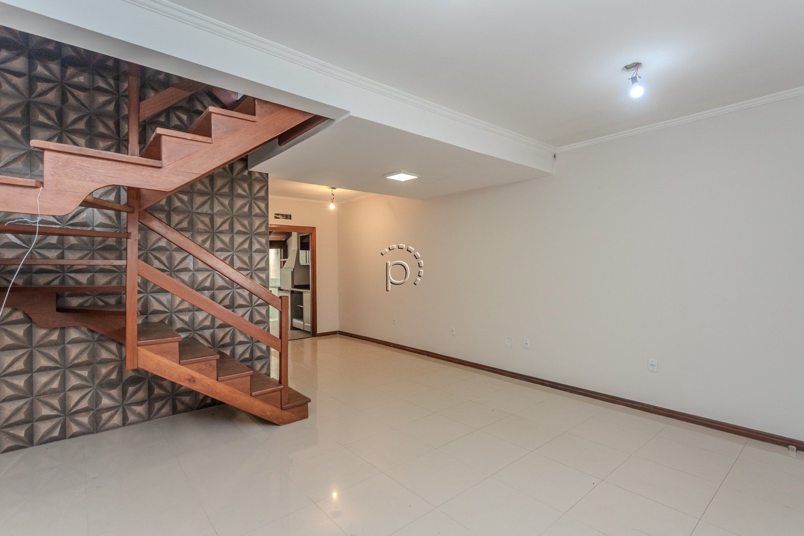 Casa em Condomínio para alugar com 140m², 2 quartos, 1 suíte, 2 vagas no bairro Hípica em Porto Alegre - Foto 4