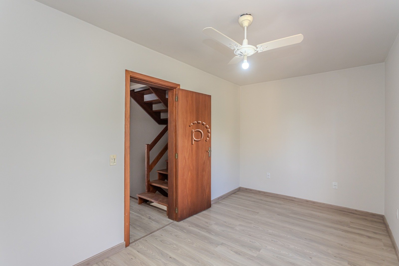 Casa em Condomínio para alugar com 140m², 2 quartos, 1 suíte, 2 vagas no bairro Hípica em Porto Alegre - Foto 24