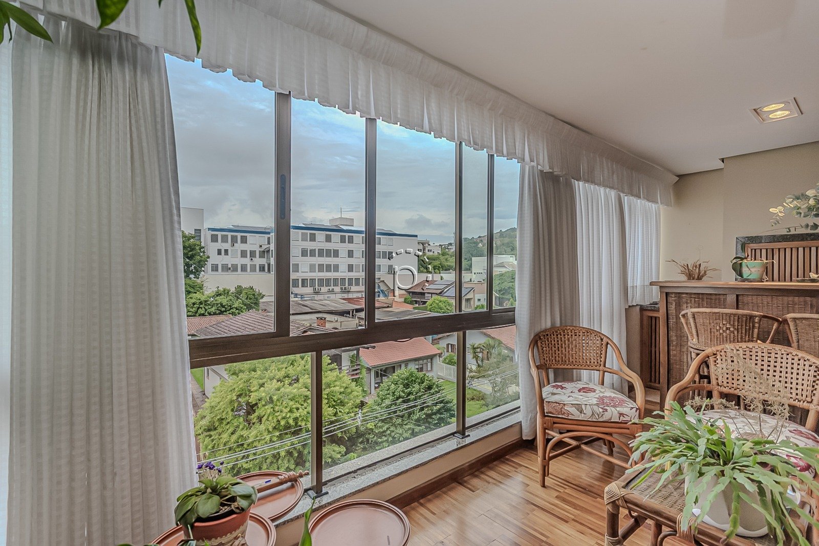 Apartamento à venda com 136m², 3 quartos, 1 suíte no bairro Tristeza em Porto Alegre - Foto 8
